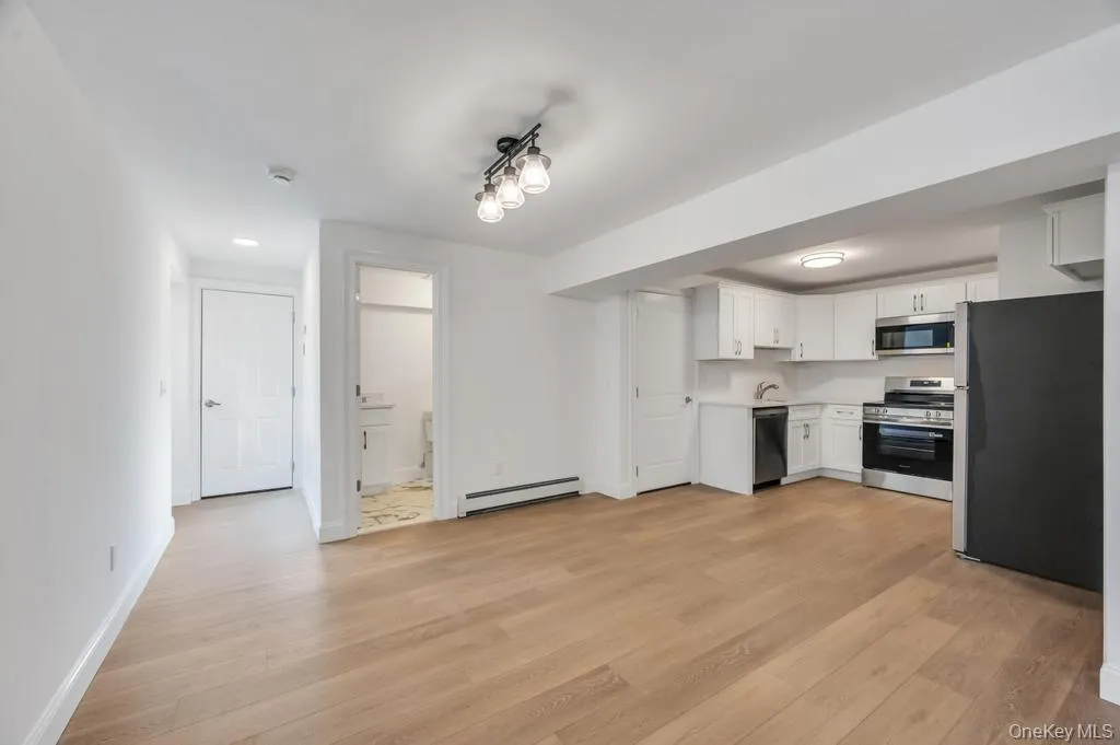 508 Starlight Drive, Brookhaven, NY, 6 Bedrooms Bedrooms, 8 Rooms Rooms,3 BathroomsBathrooms,Residential,For Rent,Starlight,0,1003850 508 Starlight Drive, Brookhaven, NY, 6 Bedrooms Bedrooms, 8 Rooms Rooms,3 BathroomsBathrooms,Residential,For Rent,Starlight,0,1003850
