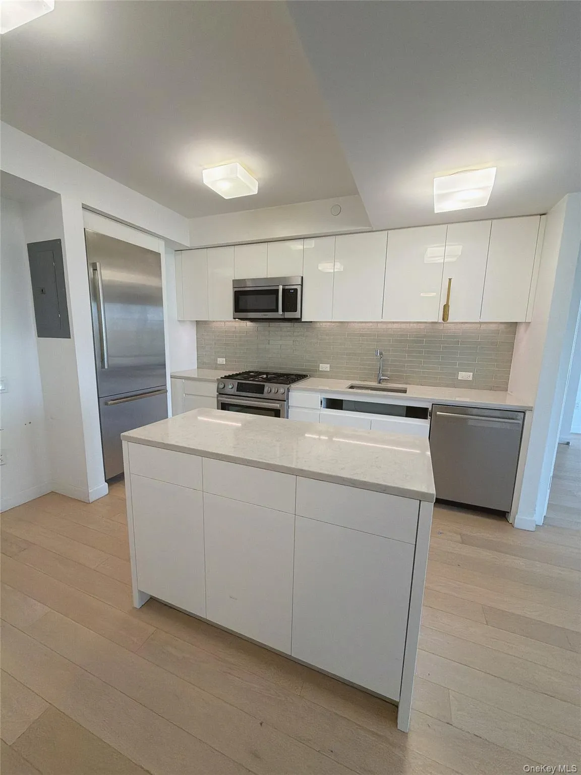 138-35 39th Avenue, New York, NY, 2 Bedrooms Bedrooms, 5 Rooms Rooms,2 BathroomsBathrooms,Residential Lease,For Rent,39th,0,1003855 138-35 39th Avenue, New York, NY, 2 Bedrooms Bedrooms, 5 Rooms Rooms,2 BathroomsBathrooms,Residential Lease,For Rent,39th,0,1003855