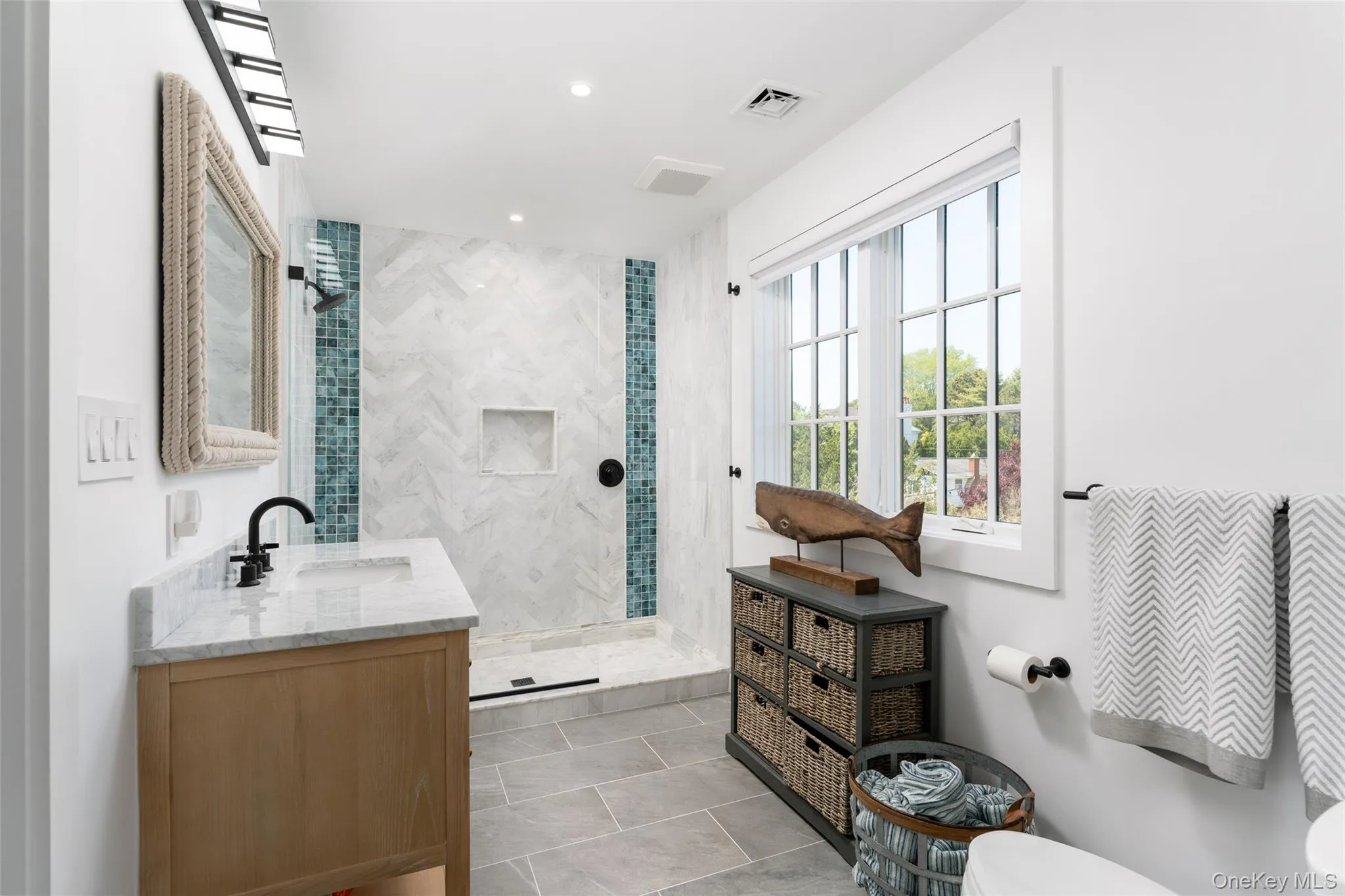 56 Middle Pond Road, Southampton, NY, 4 Bedrooms Bedrooms, 12 Rooms Rooms,4 BathroomsBathrooms,Residential,For Rent,Middle Pond,0,1003862 56 Middle Pond Road, Southampton, NY, 4 Bedrooms Bedrooms, 12 Rooms Rooms,4 BathroomsBathrooms,Residential,For Rent,Middle Pond,0,1003862