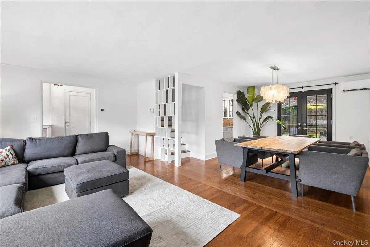 105 Longview Avenue, White Plains, NY, 4 Bedrooms Bedrooms, 8 Rooms Rooms,2 BathroomsBathrooms,Residential,For Rent,Longview,0,1003870 105 Longview Avenue, White Plains, NY, 4 Bedrooms Bedrooms, 8 Rooms Rooms,2 BathroomsBathrooms,Residential,For Rent,Longview,0,1003870