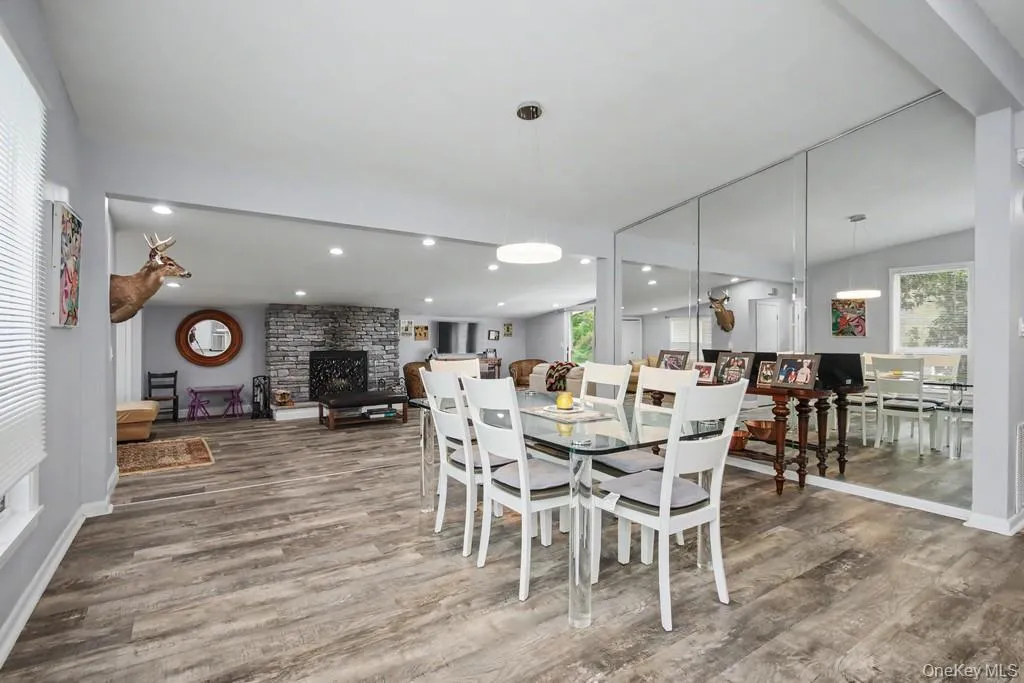 386 Lake Louise Marie Road, Thompson, NY, 3 Bedrooms Bedrooms, 7 Rooms Rooms,2 BathroomsBathrooms,Residential,For Rent,Lake Louise Marie,0,1003872 386 Lake Louise Marie Road, Thompson, NY, 3 Bedrooms Bedrooms, 7 Rooms Rooms,2 BathroomsBathrooms,Residential,For Rent,Lake Louise Marie,0,1003872