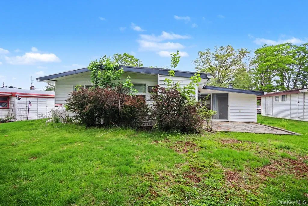 386 Lake Louise Marie Road, Thompson, NY, 3 Bedrooms Bedrooms, 7 Rooms Rooms,2 BathroomsBathrooms,Residential,For Rent,Lake Louise Marie,0,1003872 386 Lake Louise Marie Road, Thompson, NY, 3 Bedrooms Bedrooms, 7 Rooms Rooms,2 BathroomsBathrooms,Residential,For Rent,Lake Louise Marie,0,1003872