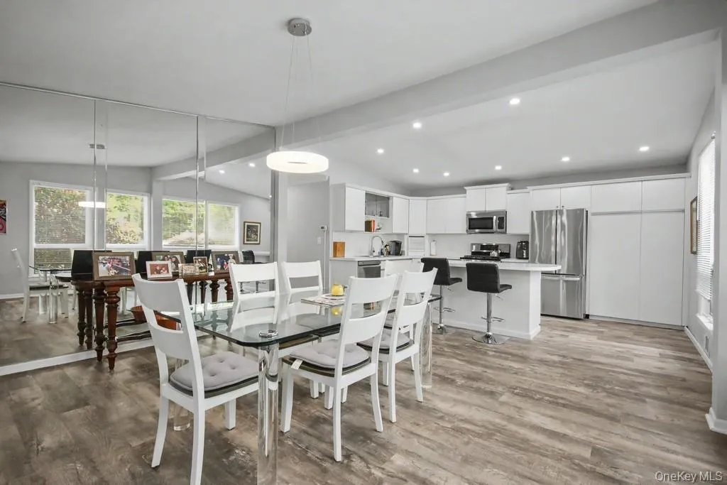 386 Lake Louise Marie Road, Thompson, NY, 3 Bedrooms Bedrooms, 7 Rooms Rooms,2 BathroomsBathrooms,Residential,For Rent,Lake Louise Marie,0,1003872 386 Lake Louise Marie Road, Thompson, NY, 3 Bedrooms Bedrooms, 7 Rooms Rooms,2 BathroomsBathrooms,Residential,For Rent,Lake Louise Marie,0,1003872