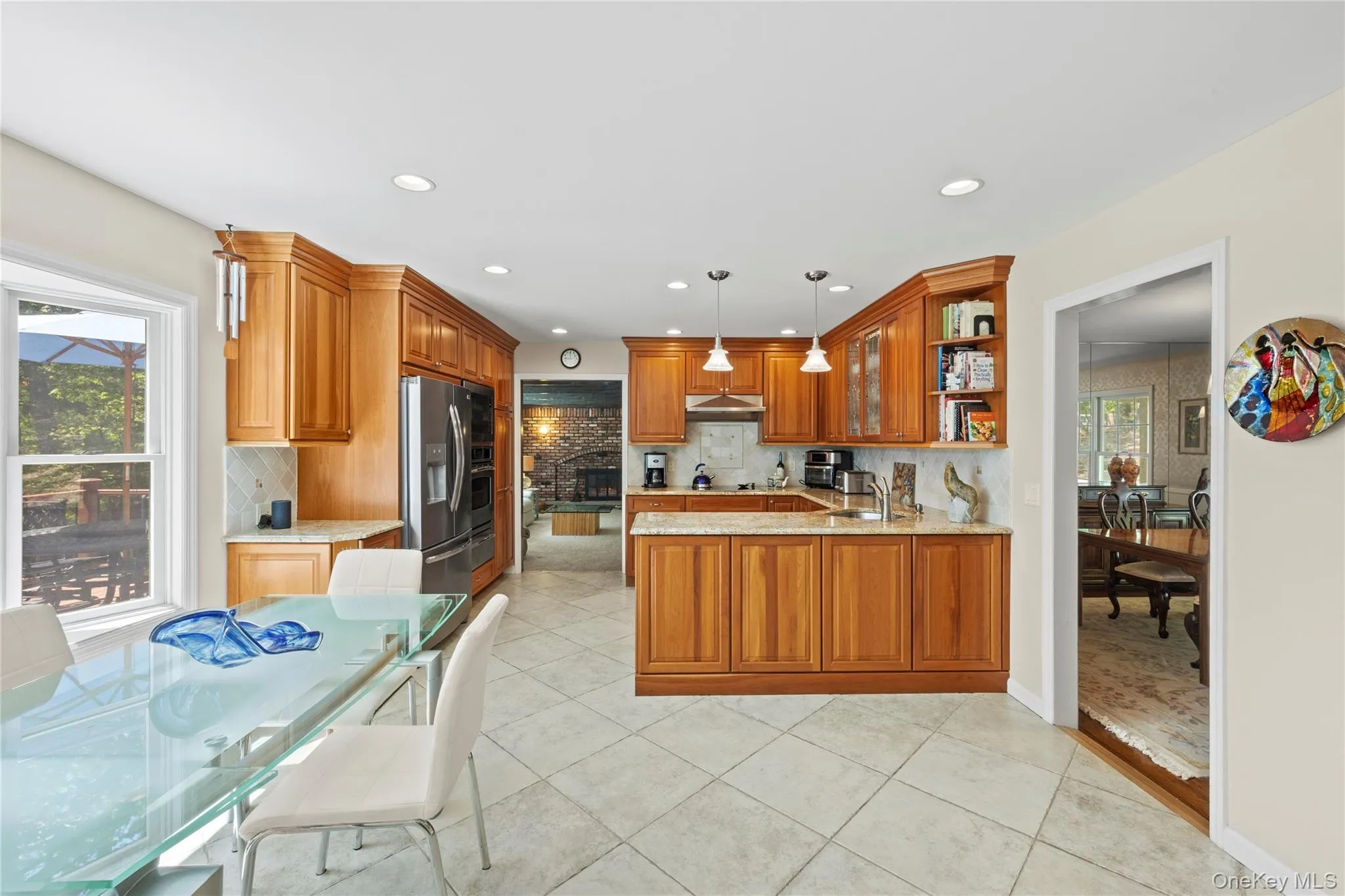 Beautifully renovated eat in kitchen Beautifully renovated eat in kitchen
