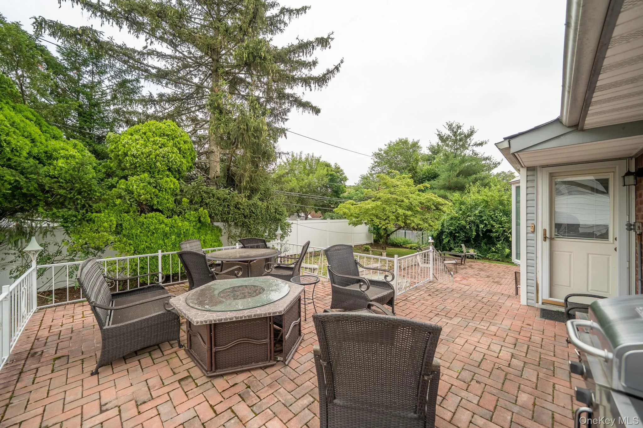 View of patio / terrace featuring outdoor dining space View of patio / terrace featuring outdoor dining space
