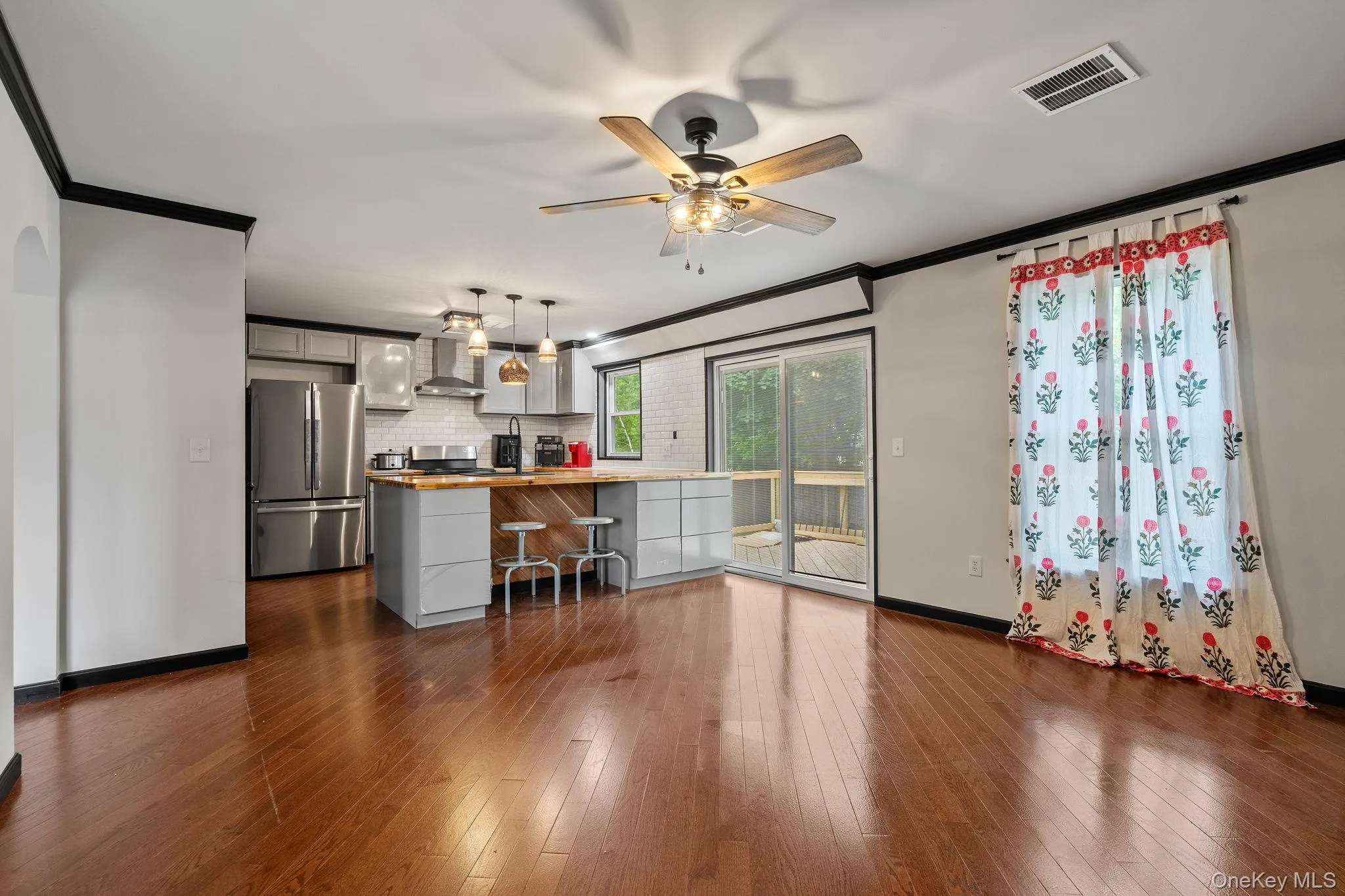 10 Taft Avenue, Newburgh (city), NY, 4 Bedrooms Bedrooms, 8 Rooms Rooms,2 BathroomsBathrooms,Residential,For Rent,Taft,0,1003880 10 Taft Avenue, Newburgh (city), NY, 4 Bedrooms Bedrooms, 8 Rooms Rooms,2 BathroomsBathrooms,Residential,For Rent,Taft,0,1003880