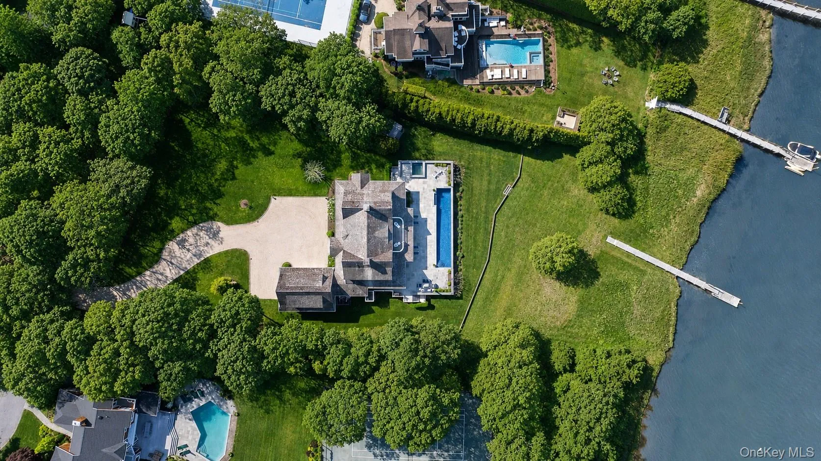 43 Old Main Road, Southampton, NY, 5 Bedrooms Bedrooms, 16 Rooms Rooms,4 BathroomsBathrooms,Residential,For Rent,Old Main,0,1003881 43 Old Main Road, Southampton, NY, 5 Bedrooms Bedrooms, 16 Rooms Rooms,4 BathroomsBathrooms,Residential,For Rent,Old Main,0,1003881