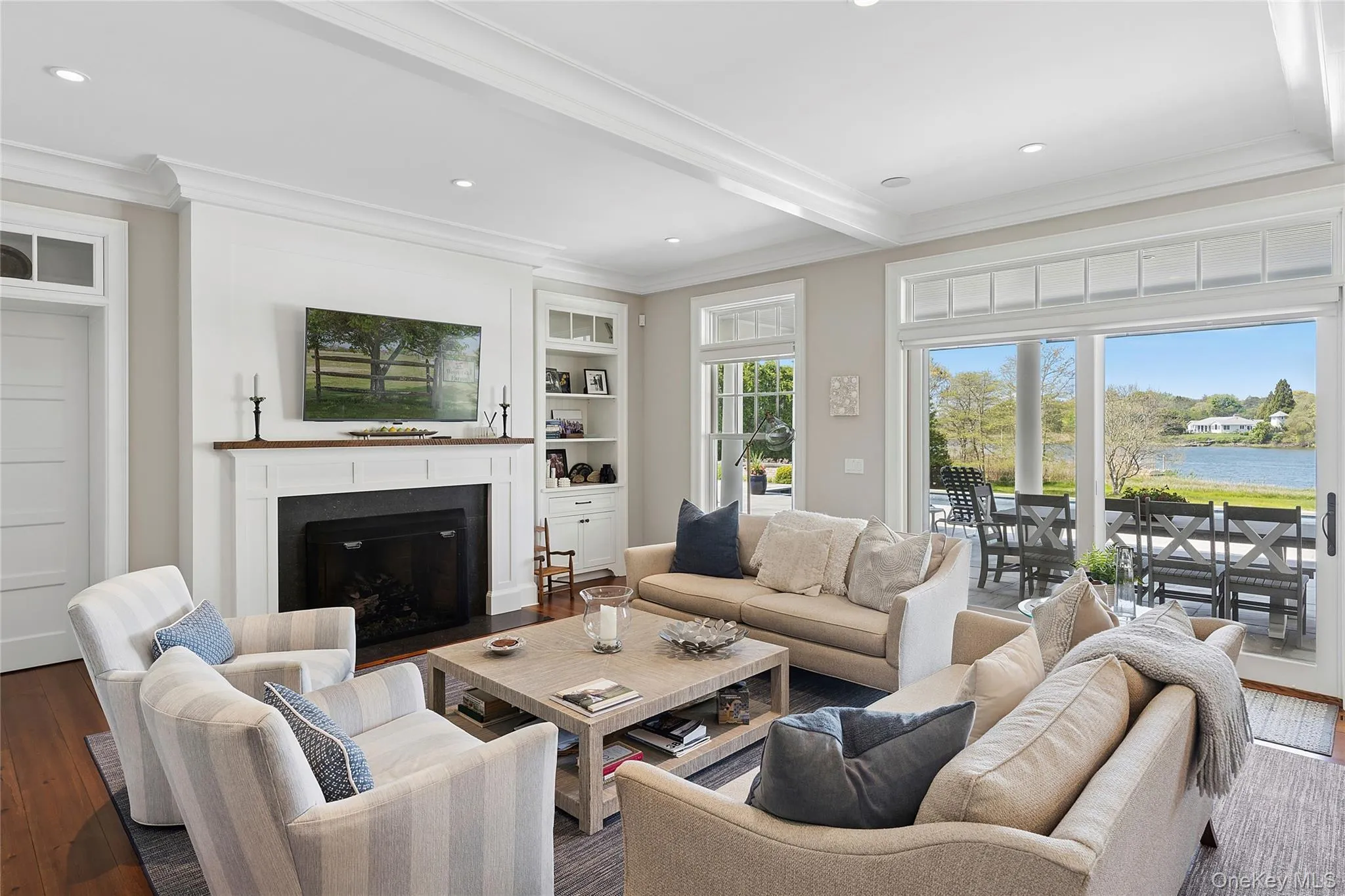 43 Old Main Road, Southampton, NY, 5 Bedrooms Bedrooms, 16 Rooms Rooms,4 BathroomsBathrooms,Residential,For Rent,Old Main,0,1003881 43 Old Main Road, Southampton, NY, 5 Bedrooms Bedrooms, 16 Rooms Rooms,4 BathroomsBathrooms,Residential,For Rent,Old Main,0,1003881