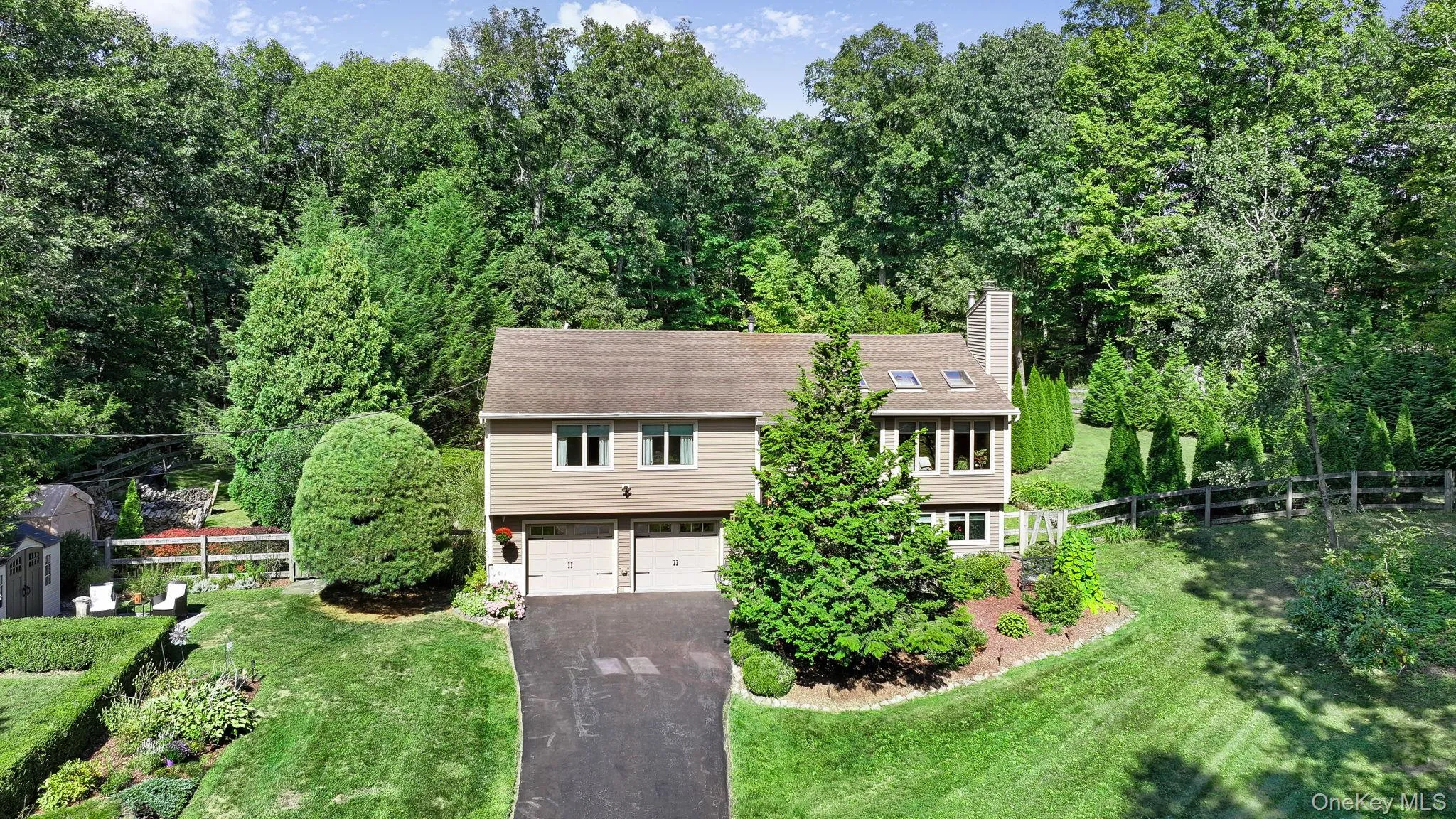 1480 State Route 17A, Warwick (town), NY, 3 Bedrooms Bedrooms, 10 Rooms Rooms,2 BathroomsBathrooms,Residential,For Rent,State Route 17A,0,1003885 1480 State Route 17A, Warwick (town), NY, 3 Bedrooms Bedrooms, 10 Rooms Rooms,2 BathroomsBathrooms,Residential,For Rent,State Route 17A,0,1003885