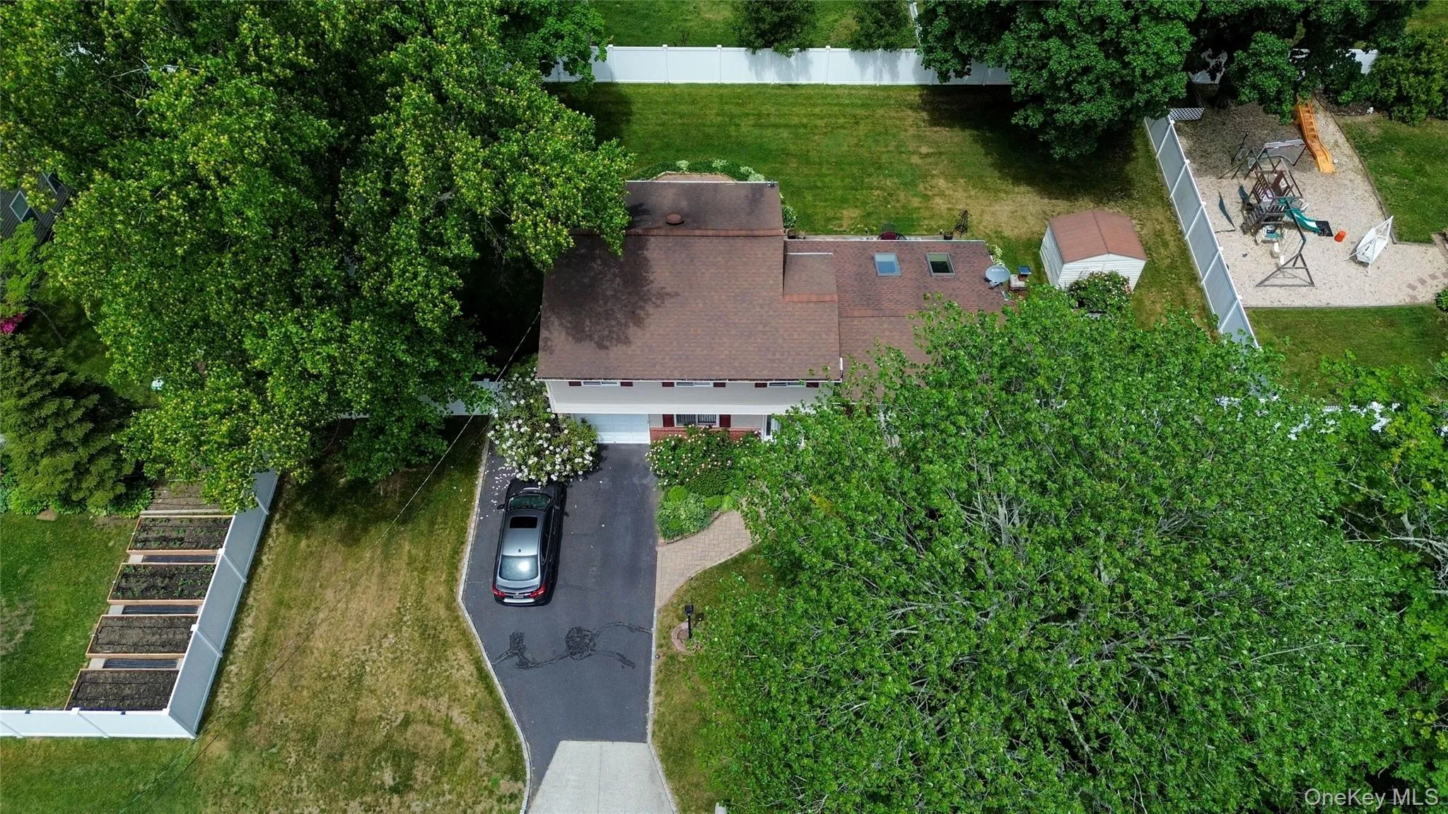107 Clinton Avenue, Brookhaven, NY, 3 Bedrooms Bedrooms, 8 Rooms Rooms,1 BathroomBathrooms,Residential,For Rent,Clinton,0,1003891 107 Clinton Avenue, Brookhaven, NY, 3 Bedrooms Bedrooms, 8 Rooms Rooms,1 BathroomBathrooms,Residential,For Rent,Clinton,0,1003891