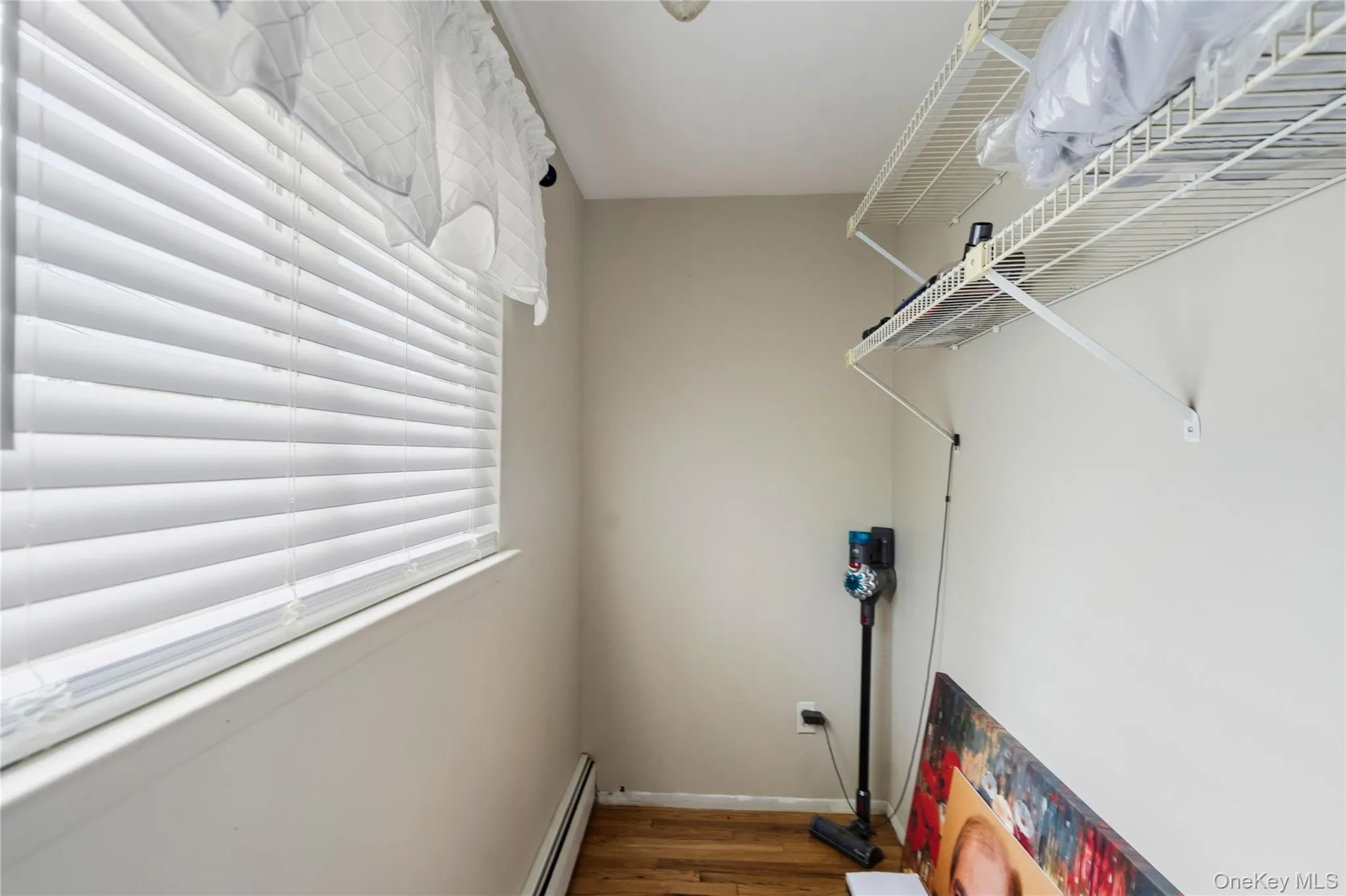 107 Clinton Avenue, Brookhaven, NY, 3 Bedrooms Bedrooms, 8 Rooms Rooms,1 BathroomBathrooms,Residential,For Rent,Clinton,0,1003891 107 Clinton Avenue, Brookhaven, NY, 3 Bedrooms Bedrooms, 8 Rooms Rooms,1 BathroomBathrooms,Residential,For Rent,Clinton,0,1003891