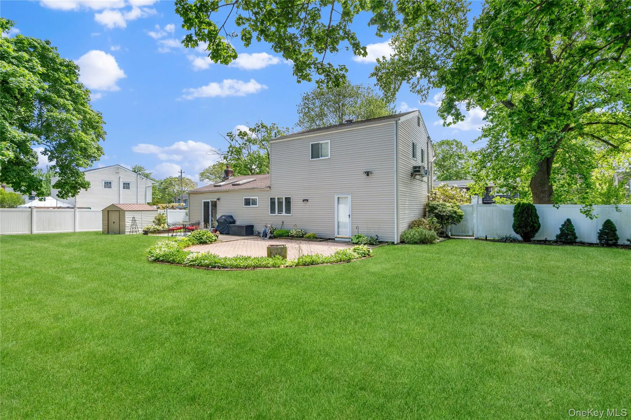 107 Clinton Avenue, Brookhaven, NY, 3 Bedrooms Bedrooms, 8 Rooms Rooms,1 BathroomBathrooms,Residential,For Rent,Clinton,0,1003891 107 Clinton Avenue, Brookhaven, NY, 3 Bedrooms Bedrooms, 8 Rooms Rooms,1 BathroomBathrooms,Residential,For Rent,Clinton,0,1003891