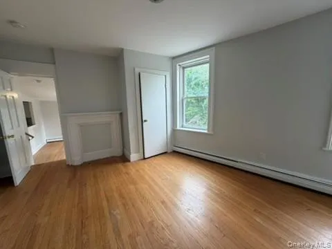 554 Main, Beacon, NY, 1 Bedroom Bedrooms, 6 Rooms Rooms,1 BathroomBathrooms,Residential Lease,For Rent,Main,0,1003893 554 Main, Beacon, NY, 1 Bedroom Bedrooms, 6 Rooms Rooms,1 BathroomBathrooms,Residential Lease,For Rent,Main,0,1003893