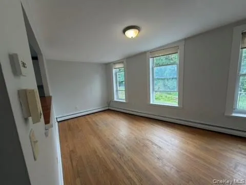 554 Main, Beacon, NY, 1 Bedroom Bedrooms, 6 Rooms Rooms,1 BathroomBathrooms,Residential Lease,For Rent,Main,0,1003893 554 Main, Beacon, NY, 1 Bedroom Bedrooms, 6 Rooms Rooms,1 BathroomBathrooms,Residential Lease,For Rent,Main,0,1003893