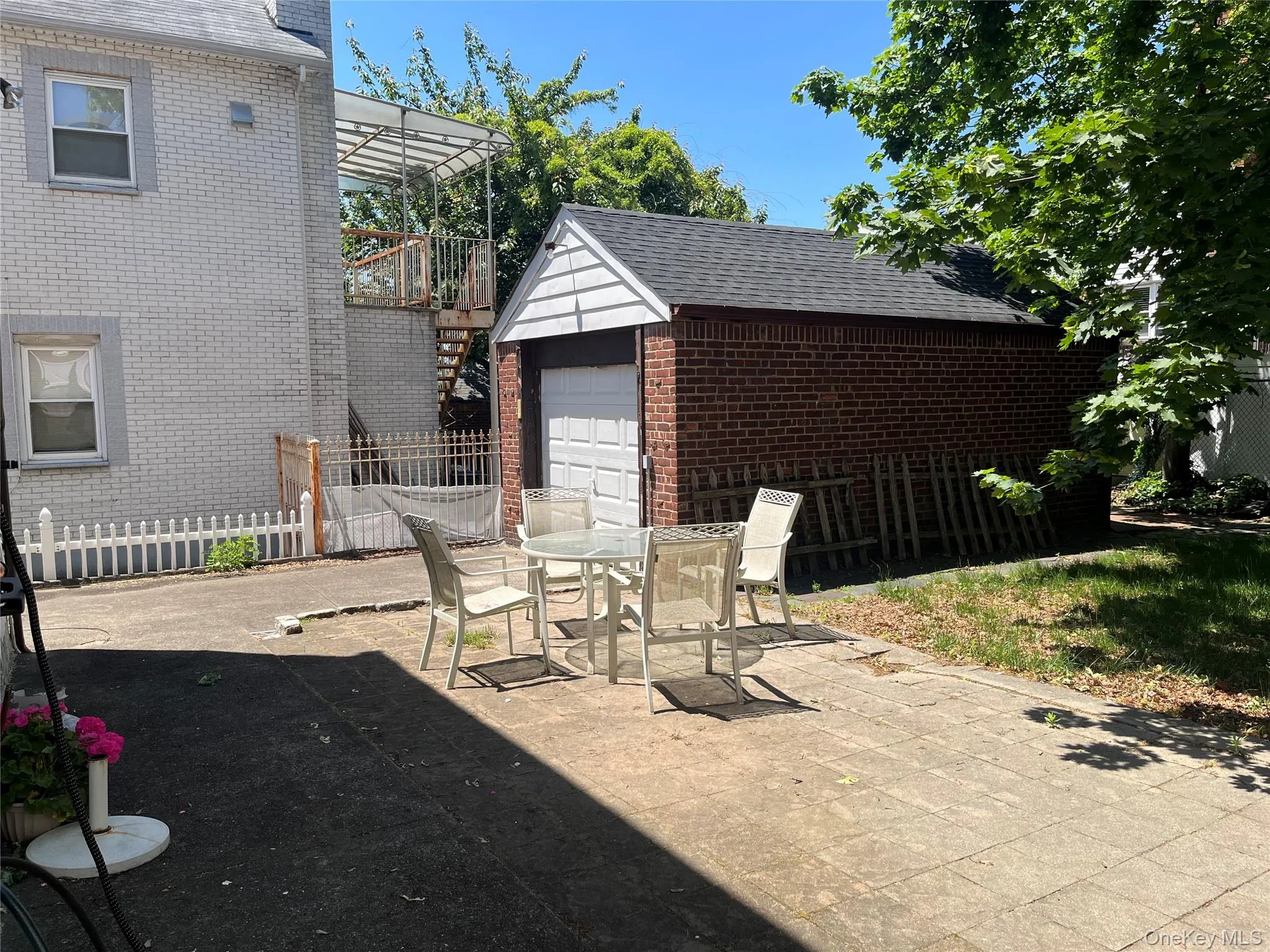 24829 Cambria Avenue, New York, NY, 3 Bedrooms Bedrooms, 7 Rooms Rooms,1 BathroomBathrooms,Residential Lease,For Rent,Cambria,0,1003902 24829 Cambria Avenue, New York, NY, 3 Bedrooms Bedrooms, 7 Rooms Rooms,1 BathroomBathrooms,Residential Lease,For Rent,Cambria,0,1003902
