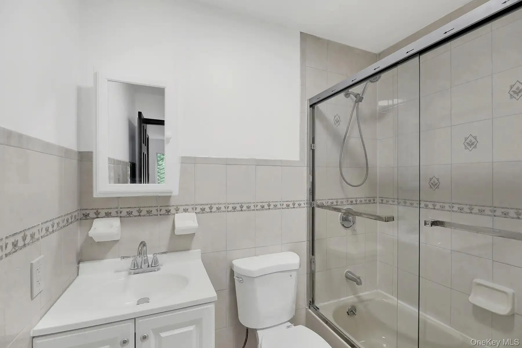 1604 Brooklyn Avenue, New York, NY, 4 Bedrooms Bedrooms, 8 Rooms Rooms,2 BathroomsBathrooms,Residential Lease,For Rent,Brooklyn,0,1003903 1604 Brooklyn Avenue, New York, NY, 4 Bedrooms Bedrooms, 8 Rooms Rooms,2 BathroomsBathrooms,Residential Lease,For Rent,Brooklyn,0,1003903
