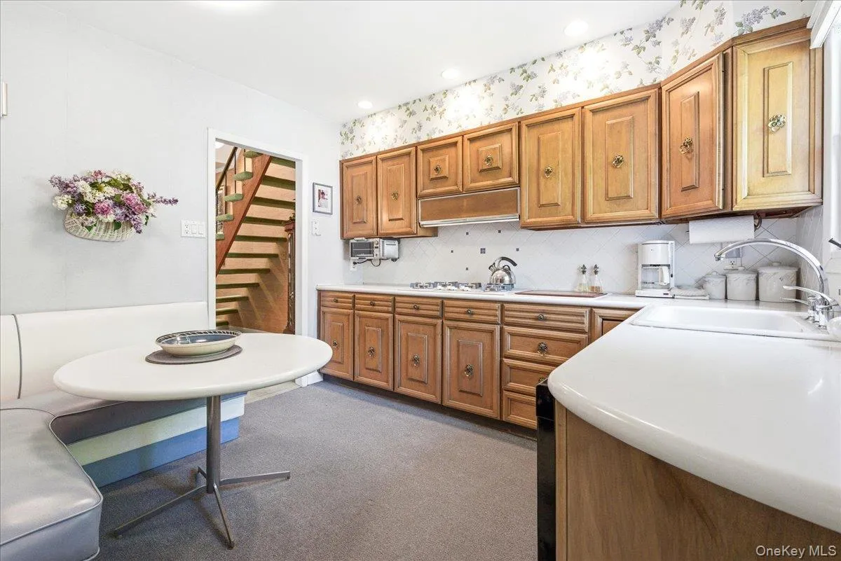 85-65 67th Drive, New York, NY, 3 Bedrooms Bedrooms, 11 Rooms Rooms,2 BathroomsBathrooms,Residential,For Rent,67th,0,1003913 85-65 67th Drive, New York, NY, 3 Bedrooms Bedrooms, 11 Rooms Rooms,2 BathroomsBathrooms,Residential,For Rent,67th,0,1003913