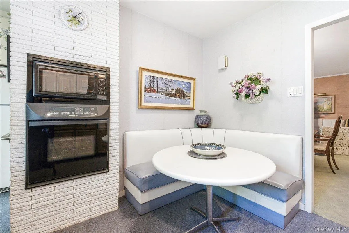 85-65 67th Drive, New York, NY, 3 Bedrooms Bedrooms, 11 Rooms Rooms,2 BathroomsBathrooms,Residential,For Rent,67th,0,1003913 85-65 67th Drive, New York, NY, 3 Bedrooms Bedrooms, 11 Rooms Rooms,2 BathroomsBathrooms,Residential,For Rent,67th,0,1003913