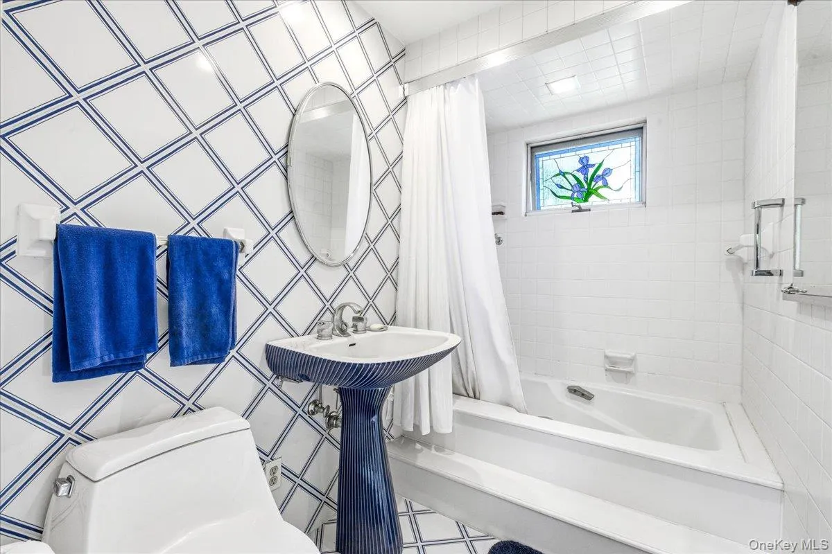 85-65 67th Drive, New York, NY, 3 Bedrooms Bedrooms, 11 Rooms Rooms,2 BathroomsBathrooms,Residential,For Rent,67th,0,1003913 85-65 67th Drive, New York, NY, 3 Bedrooms Bedrooms, 11 Rooms Rooms,2 BathroomsBathrooms,Residential,For Rent,67th,0,1003913