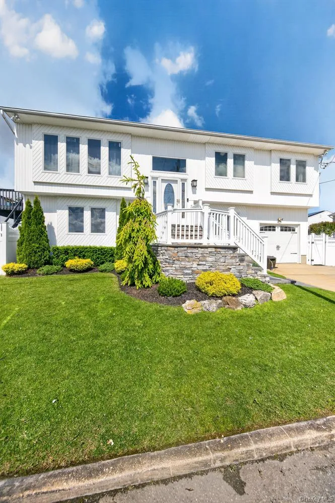 2862 Island Channel Road, Hempstead, NY, 4 Bedrooms Bedrooms, 9 Rooms Rooms,3 BathroomsBathrooms,Residential,For Rent,Island Channel,0,1003915 2862 Island Channel Road, Hempstead, NY, 4 Bedrooms Bedrooms, 9 Rooms Rooms,3 BathroomsBathrooms,Residential,For Rent,Island Channel,0,1003915
