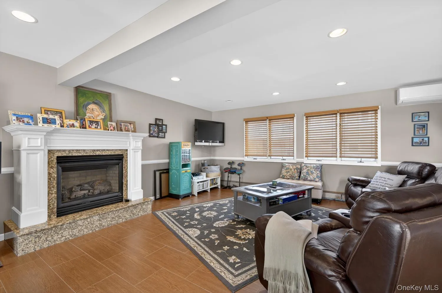 Den with gas fireplace Den with gas fireplace