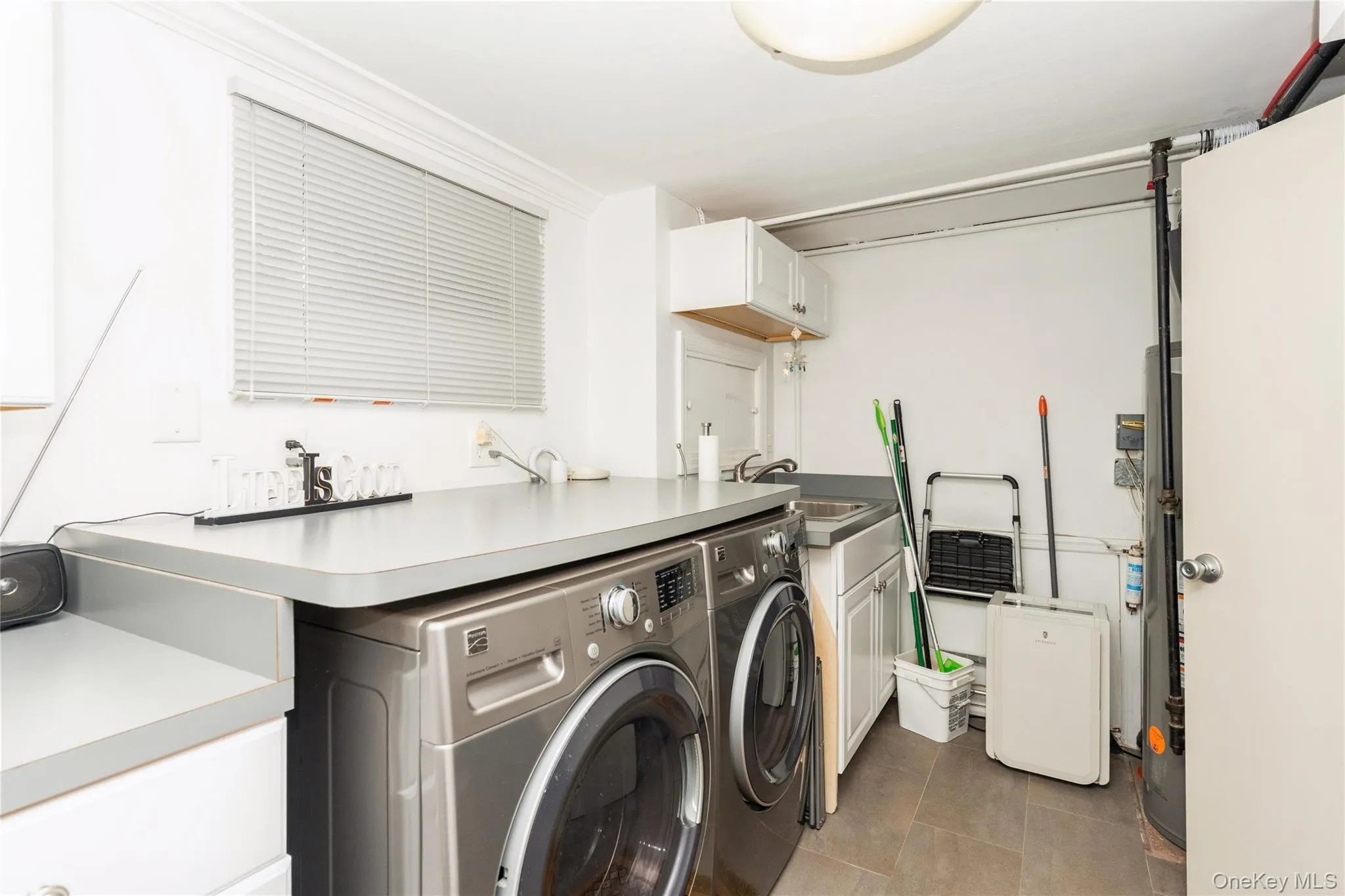 2772 Riverside Avenue, Hempstead, NY, 3 Bedrooms Bedrooms, 7 Rooms Rooms,2 BathroomsBathrooms,Residential,For Rent,Riverside,0,1003920 2772 Riverside Avenue, Hempstead, NY, 3 Bedrooms Bedrooms, 7 Rooms Rooms,2 BathroomsBathrooms,Residential,For Rent,Riverside,0,1003920