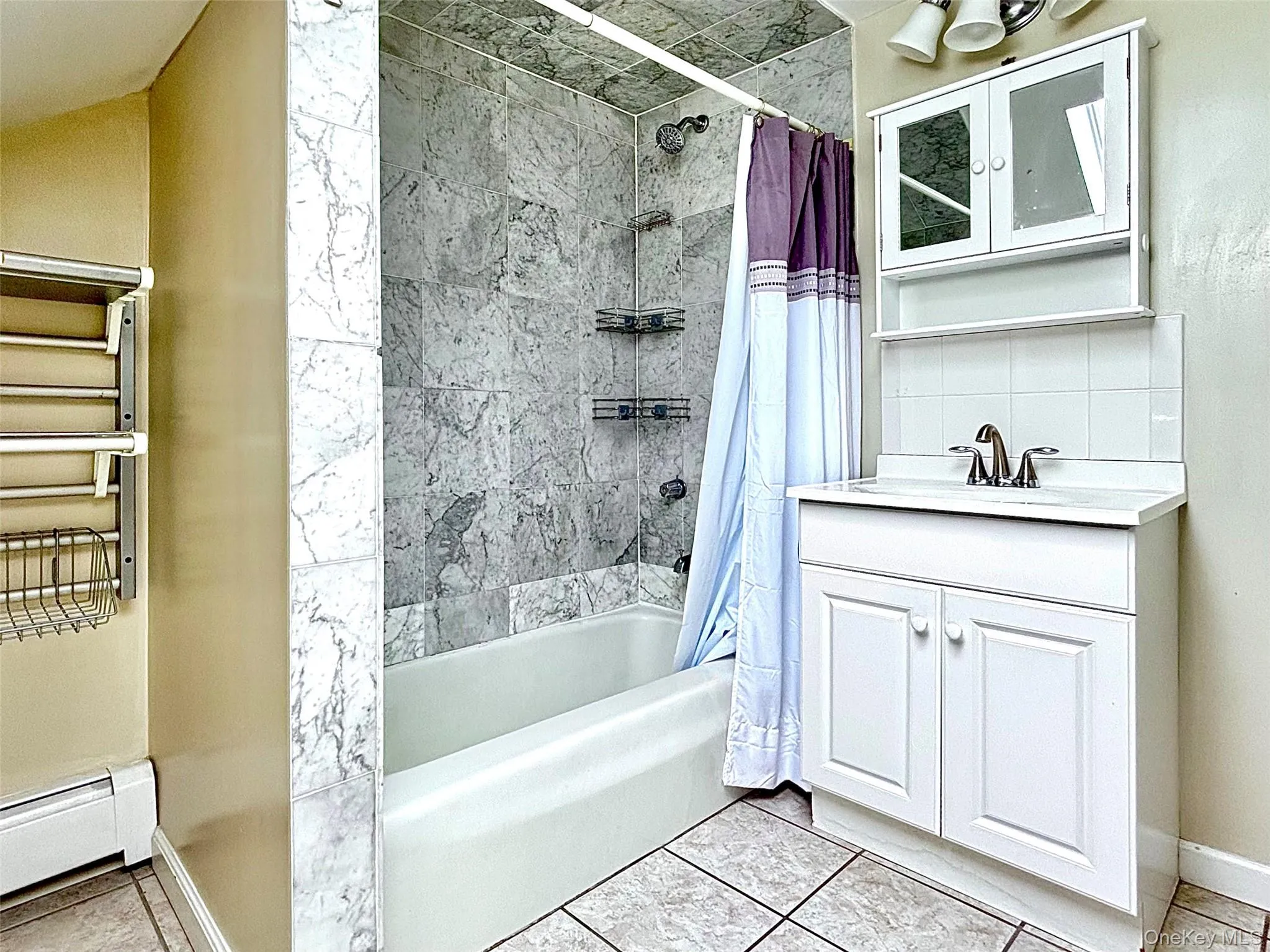 Bathroom with ceramic tile tub/shower Bathroom with ceramic tile tub/shower