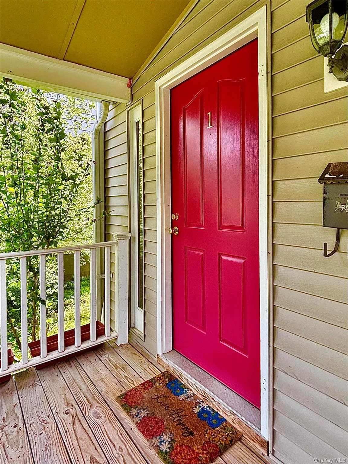 Front Door Apt 1 Front Door Apt 1
