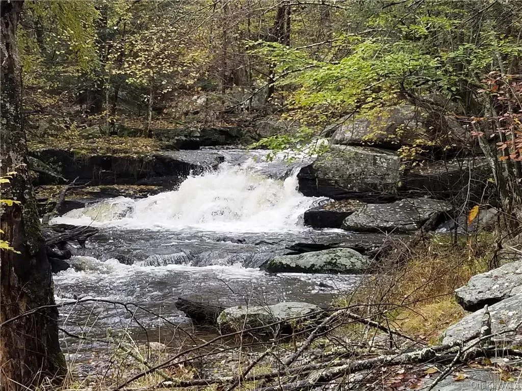 Minnie Falls Minnie Falls