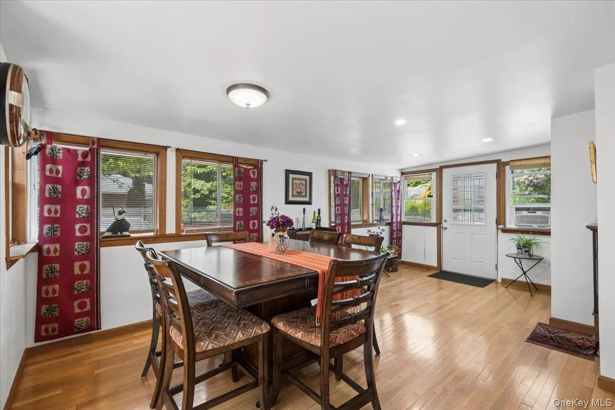 118 Hewitt Street, Putnam Valley, NY, 2 Bedrooms Bedrooms, 6 Rooms Rooms,2 BathroomsBathrooms,Residential,For Rent,Hewitt,0,1003928 118 Hewitt Street, Putnam Valley, NY, 2 Bedrooms Bedrooms, 6 Rooms Rooms,2 BathroomsBathrooms,Residential,For Rent,Hewitt,0,1003928