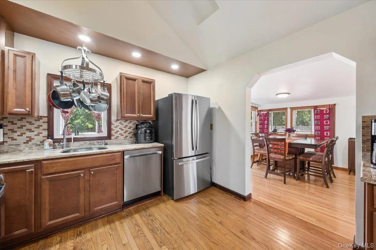 118 Hewitt Street, Putnam Valley, NY, 2 Bedrooms Bedrooms, 6 Rooms Rooms,2 BathroomsBathrooms,Residential,For Rent,Hewitt,0,1003928 118 Hewitt Street, Putnam Valley, NY, 2 Bedrooms Bedrooms, 6 Rooms Rooms,2 BathroomsBathrooms,Residential,For Rent,Hewitt,0,1003928