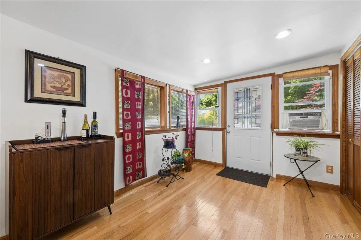 118 Hewitt Street, Putnam Valley, NY, 2 Bedrooms Bedrooms, 6 Rooms Rooms,2 BathroomsBathrooms,Residential,For Rent,Hewitt,0,1003928 118 Hewitt Street, Putnam Valley, NY, 2 Bedrooms Bedrooms, 6 Rooms Rooms,2 BathroomsBathrooms,Residential,For Rent,Hewitt,0,1003928