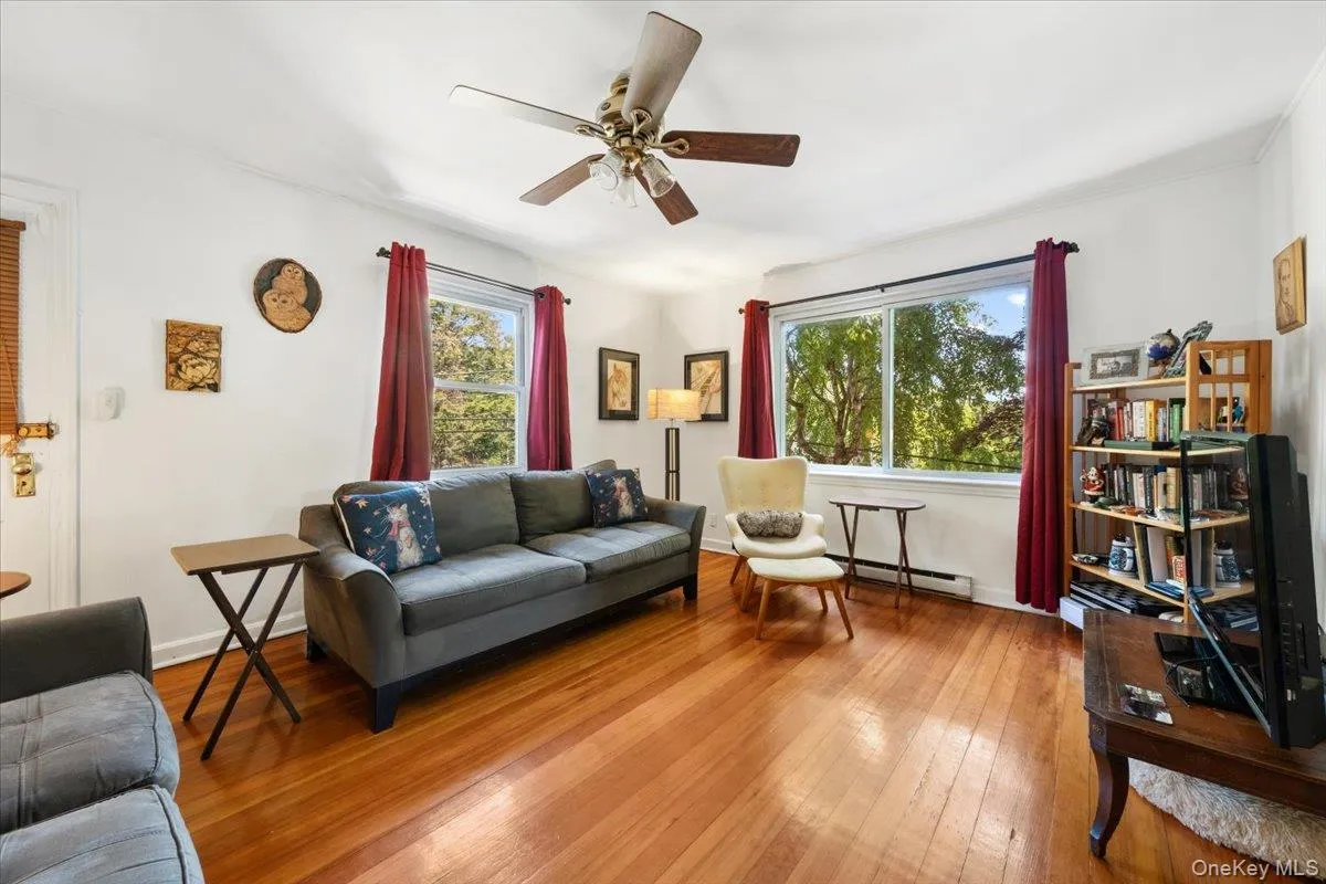 184 Lake Drive, Putnam Valley, NY, 3 Bedrooms Bedrooms, 6 Rooms Rooms,1 BathroomBathrooms,Residential,For Rent,Lake,0,1003930 184 Lake Drive, Putnam Valley, NY, 3 Bedrooms Bedrooms, 6 Rooms Rooms,1 BathroomBathrooms,Residential,For Rent,Lake,0,1003930
