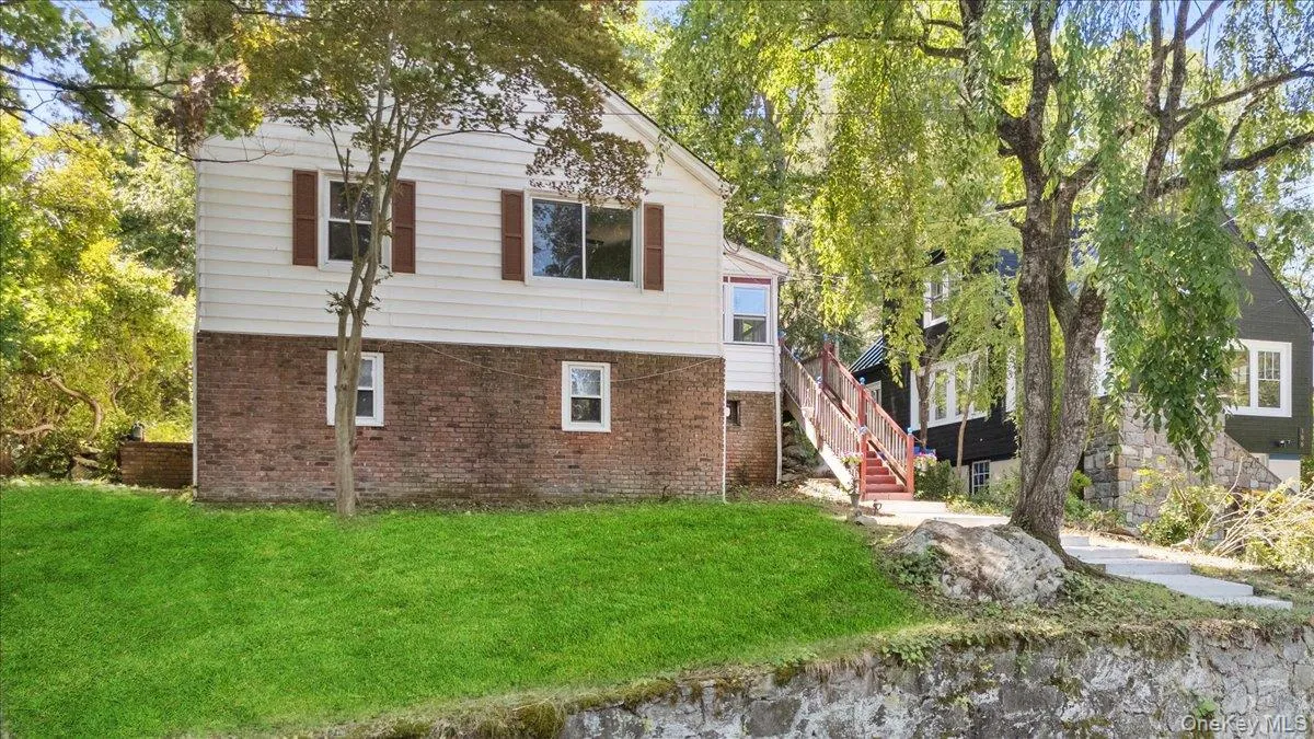 184 Lake Drive, Putnam Valley, NY, 3 Bedrooms Bedrooms, 6 Rooms Rooms,1 BathroomBathrooms,Residential,For Rent,Lake,0,1003930 184 Lake Drive, Putnam Valley, NY, 3 Bedrooms Bedrooms, 6 Rooms Rooms,1 BathroomBathrooms,Residential,For Rent,Lake,0,1003930
