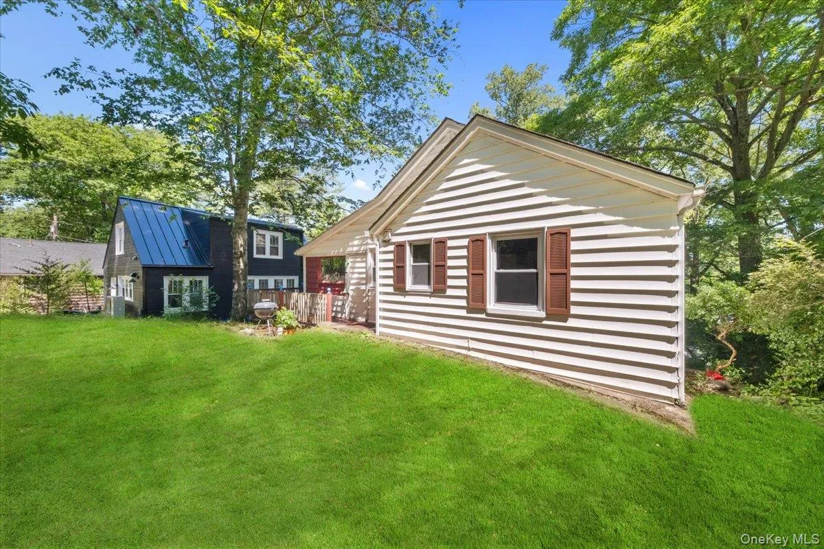 184 Lake Drive, Putnam Valley, NY, 3 Bedrooms Bedrooms, 6 Rooms Rooms,1 BathroomBathrooms,Residential,For Rent,Lake,0,1003930 184 Lake Drive, Putnam Valley, NY, 3 Bedrooms Bedrooms, 6 Rooms Rooms,1 BathroomBathrooms,Residential,For Rent,Lake,0,1003930