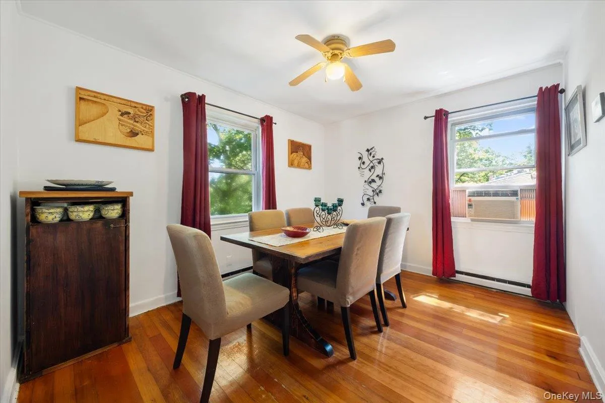 184 Lake Drive, Putnam Valley, NY, 3 Bedrooms Bedrooms, 6 Rooms Rooms,1 BathroomBathrooms,Residential,For Rent,Lake,0,1003930 184 Lake Drive, Putnam Valley, NY, 3 Bedrooms Bedrooms, 6 Rooms Rooms,1 BathroomBathrooms,Residential,For Rent,Lake,0,1003930
