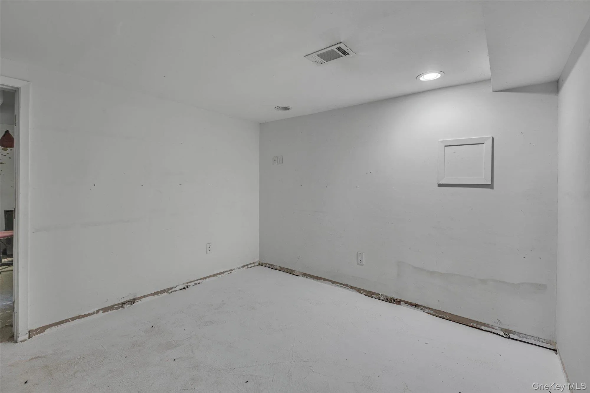 170 9th Street, Babylon, NY, 3 Bedrooms Bedrooms, 6 Rooms Rooms,1 BathroomBathrooms,Residential,For Rent,9th,0,1003940 170 9th Street, Babylon, NY, 3 Bedrooms Bedrooms, 6 Rooms Rooms,1 BathroomBathrooms,Residential,For Rent,9th,0,1003940