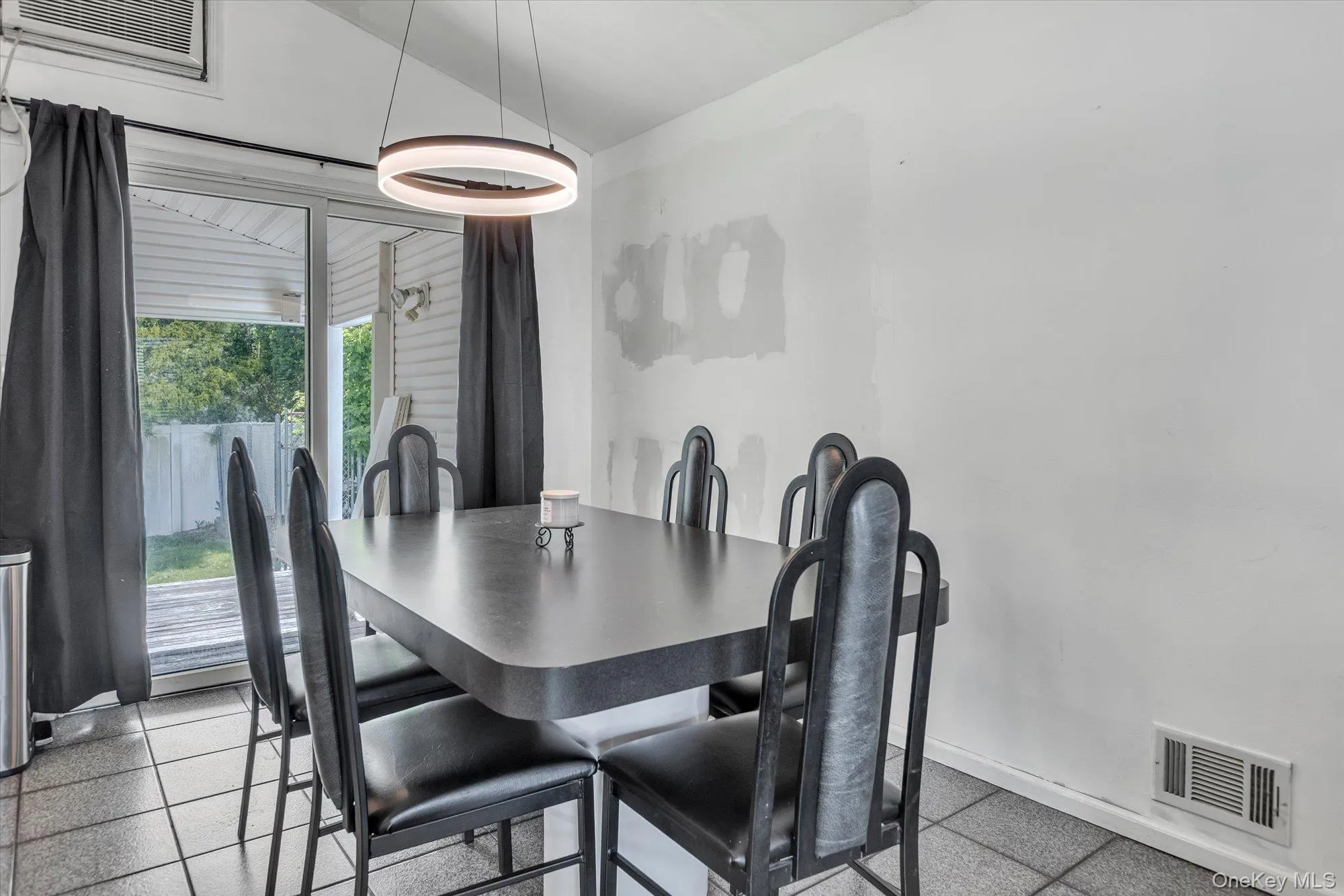 170 9th Street, Babylon, NY, 3 Bedrooms Bedrooms, 6 Rooms Rooms,1 BathroomBathrooms,Residential,For Rent,9th,0,1003940 170 9th Street, Babylon, NY, 3 Bedrooms Bedrooms, 6 Rooms Rooms,1 BathroomBathrooms,Residential,For Rent,9th,0,1003940