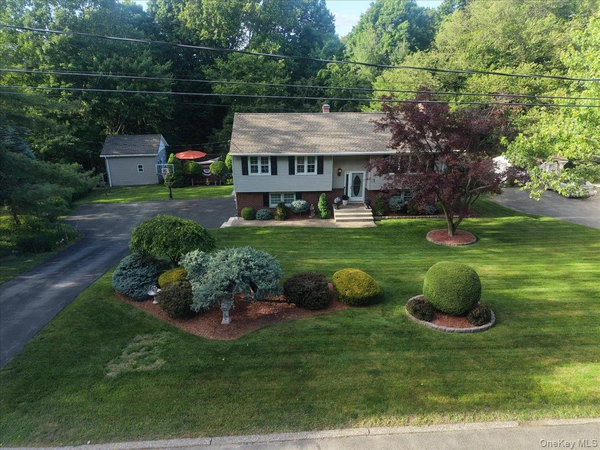 134 Linden Lane, Monroe, NY, 3 Bedrooms Bedrooms, 9 Rooms Rooms,2 BathroomsBathrooms,Residential,For Rent,Linden,0,1003948 134 Linden Lane, Monroe, NY, 3 Bedrooms Bedrooms, 9 Rooms Rooms,2 BathroomsBathrooms,Residential,For Rent,Linden,0,1003948