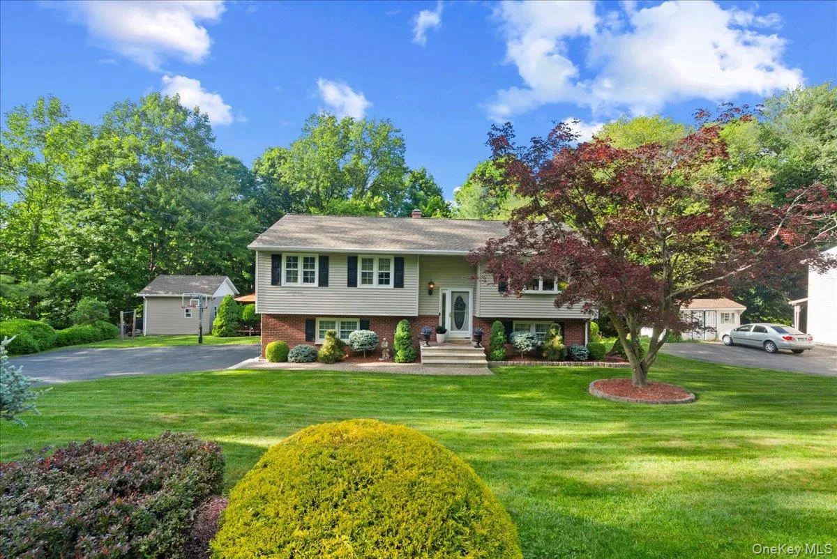 134 Linden Lane, Monroe, NY, 3 Bedrooms Bedrooms, 9 Rooms Rooms,2 BathroomsBathrooms,Residential,For Rent,Linden,0,1003948 134 Linden Lane, Monroe, NY, 3 Bedrooms Bedrooms, 9 Rooms Rooms,2 BathroomsBathrooms,Residential,For Rent,Linden,0,1003948