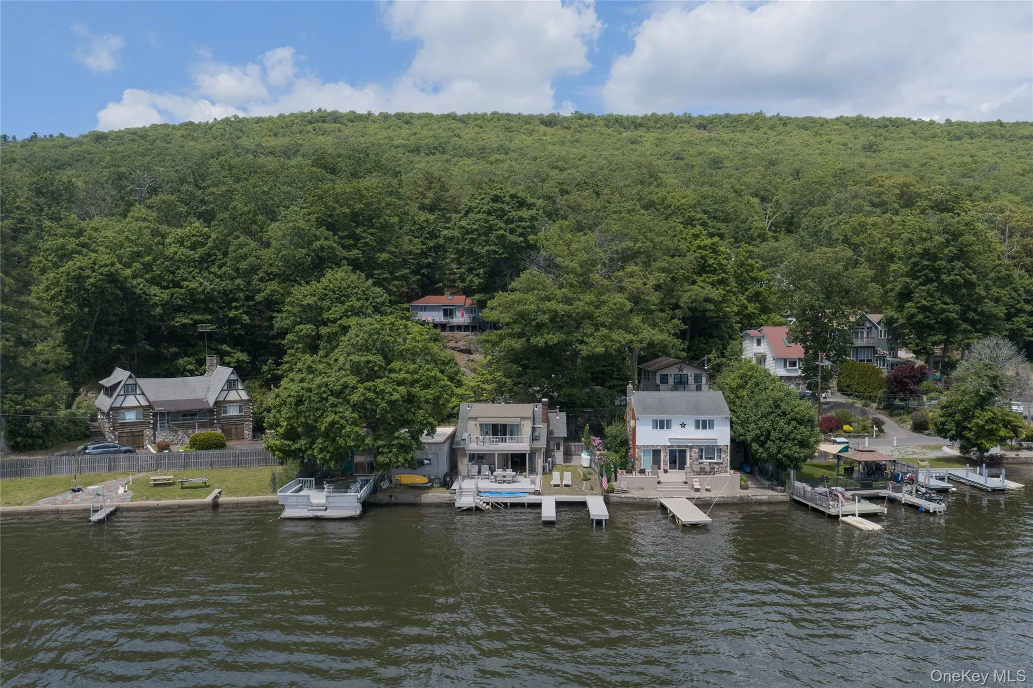 124 Lake Shore Road, Warwick (town), NY, 2 Bedrooms Bedrooms, 7 Rooms Rooms,2 BathroomsBathrooms,Residential,For Rent,Lake Shore,0,1003949 124 Lake Shore Road, Warwick (town), NY, 2 Bedrooms Bedrooms, 7 Rooms Rooms,2 BathroomsBathrooms,Residential,For Rent,Lake Shore,0,1003949