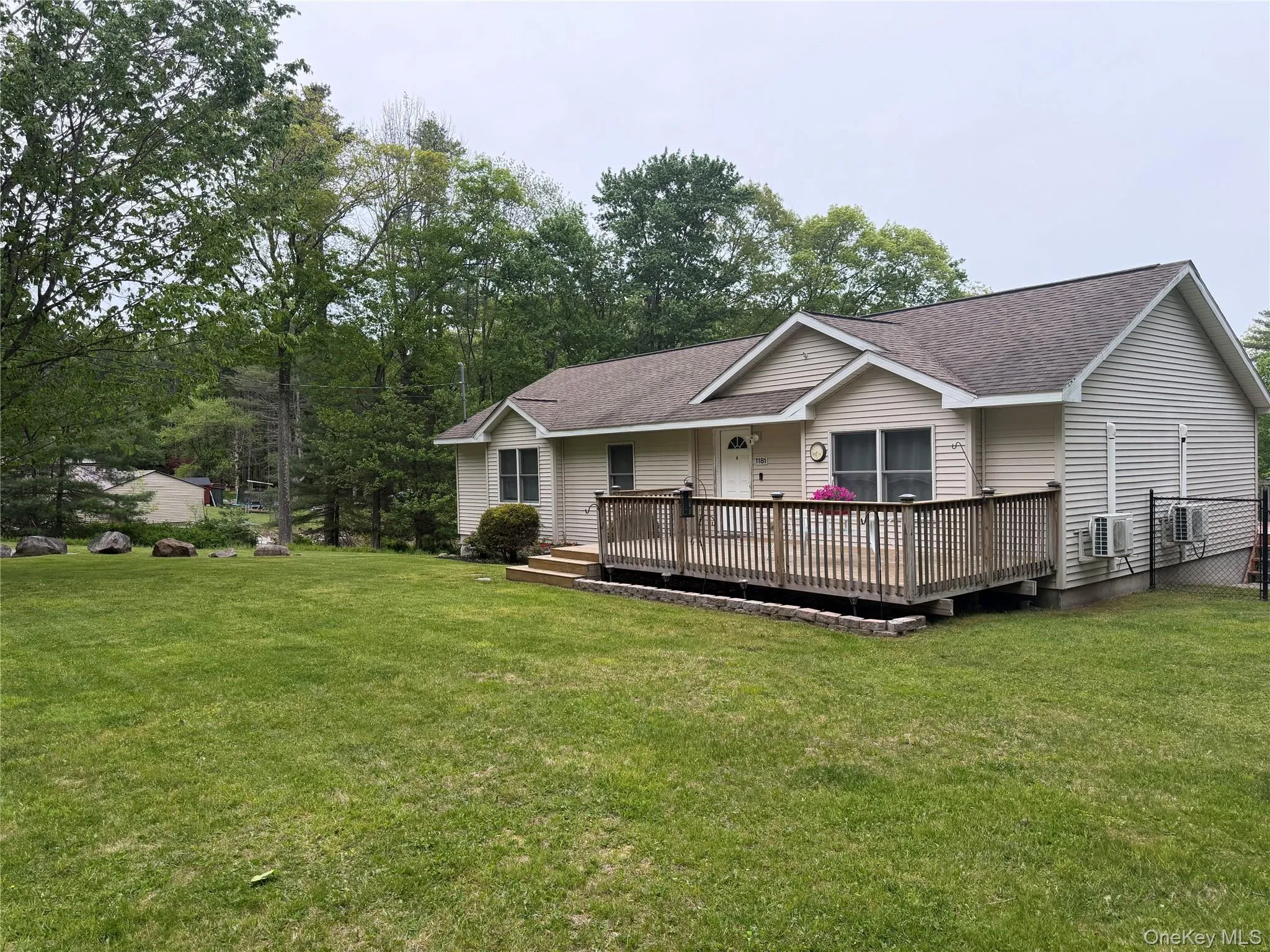 1181 Sackett Lake Road, Forestburgh, NY, 3 Bedrooms Bedrooms, 7 Rooms Rooms,2 BathroomsBathrooms,Residential,For Rent,Sackett Lake Road,0,1003954 1181 Sackett Lake Road, Forestburgh, NY, 3 Bedrooms Bedrooms, 7 Rooms Rooms,2 BathroomsBathrooms,Residential,For Rent,Sackett Lake Road,0,1003954
