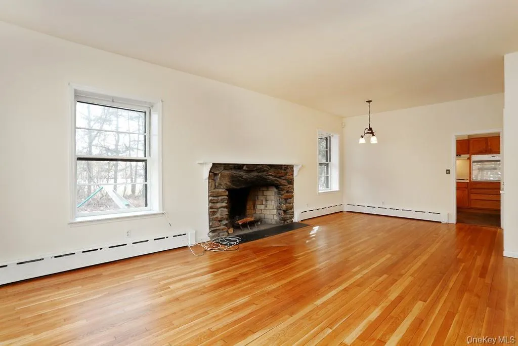 7 Saxon Woods Road, White Plains, NY, 3 Bedrooms Bedrooms, 6 Rooms Rooms,2 BathroomsBathrooms,Residential Lease,For Rent,Saxon Woods,0,1003956 7 Saxon Woods Road, White Plains, NY, 3 Bedrooms Bedrooms, 6 Rooms Rooms,2 BathroomsBathrooms,Residential Lease,For Rent,Saxon Woods,0,1003956