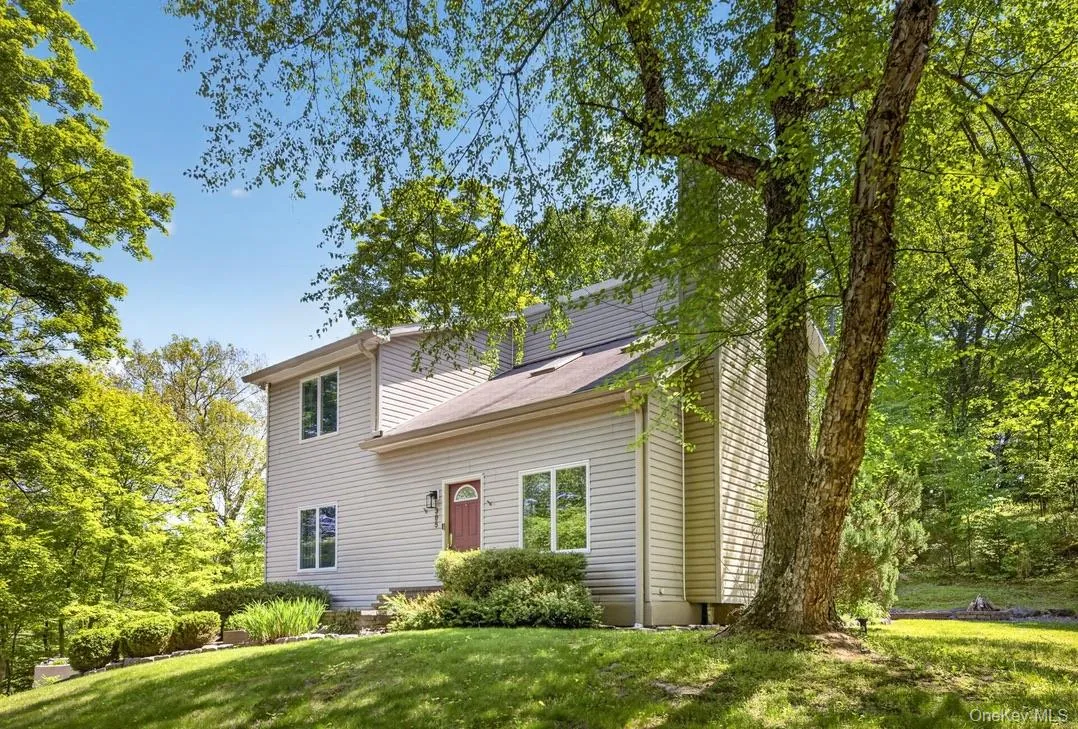 305 Oak Lane, Newburgh (town), NY, 3 Bedrooms Bedrooms, 8 Rooms Rooms,2 BathroomsBathrooms,Residential,For Rent,Oak,0,1003958 305 Oak Lane, Newburgh (town), NY, 3 Bedrooms Bedrooms, 8 Rooms Rooms,2 BathroomsBathrooms,Residential,For Rent,Oak,0,1003958