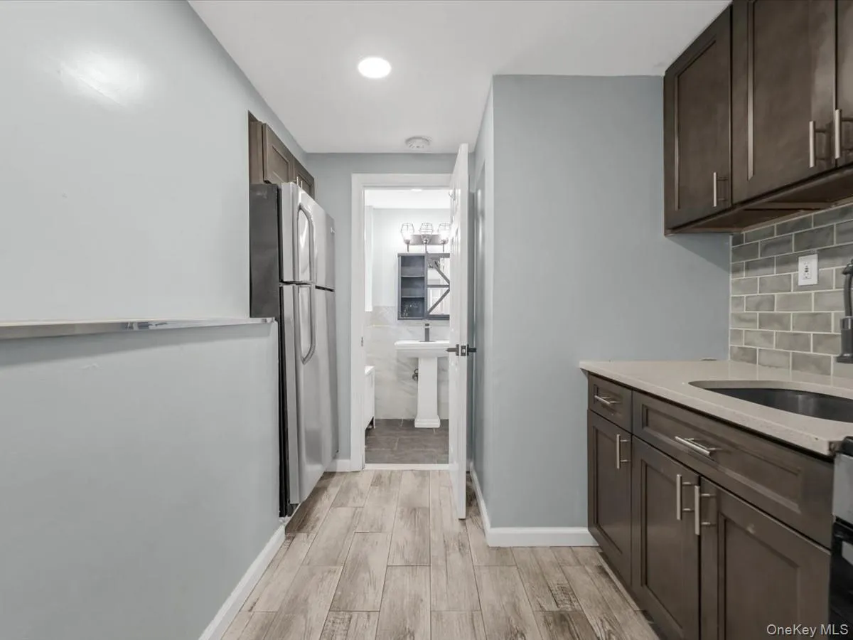 434 Alleghany Avenue, Babylon, NY, 1 Bedroom Bedrooms, 3 Rooms Rooms,1 BathroomBathrooms,Residential Lease,For Rent,Alleghany,0,1003960 434 Alleghany Avenue, Babylon, NY, 1 Bedroom Bedrooms, 3 Rooms Rooms,1 BathroomBathrooms,Residential Lease,For Rent,Alleghany,0,1003960