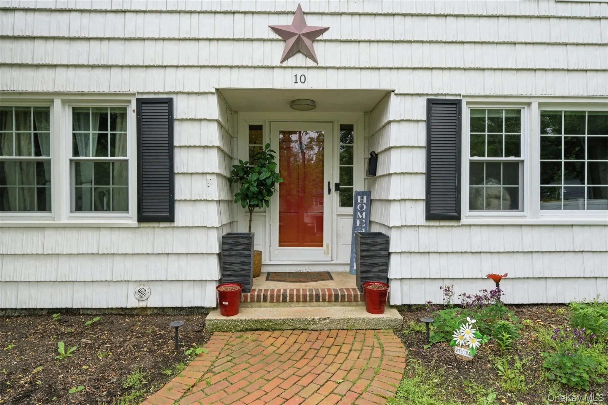 10 Tanyard Lane, Huntington, NY, 4 Bedrooms Bedrooms, 8 Rooms Rooms,2 BathroomsBathrooms,Residential,For Rent,Tanyard,0,1003962 10 Tanyard Lane, Huntington, NY, 4 Bedrooms Bedrooms, 8 Rooms Rooms,2 BathroomsBathrooms,Residential,For Rent,Tanyard,0,1003962