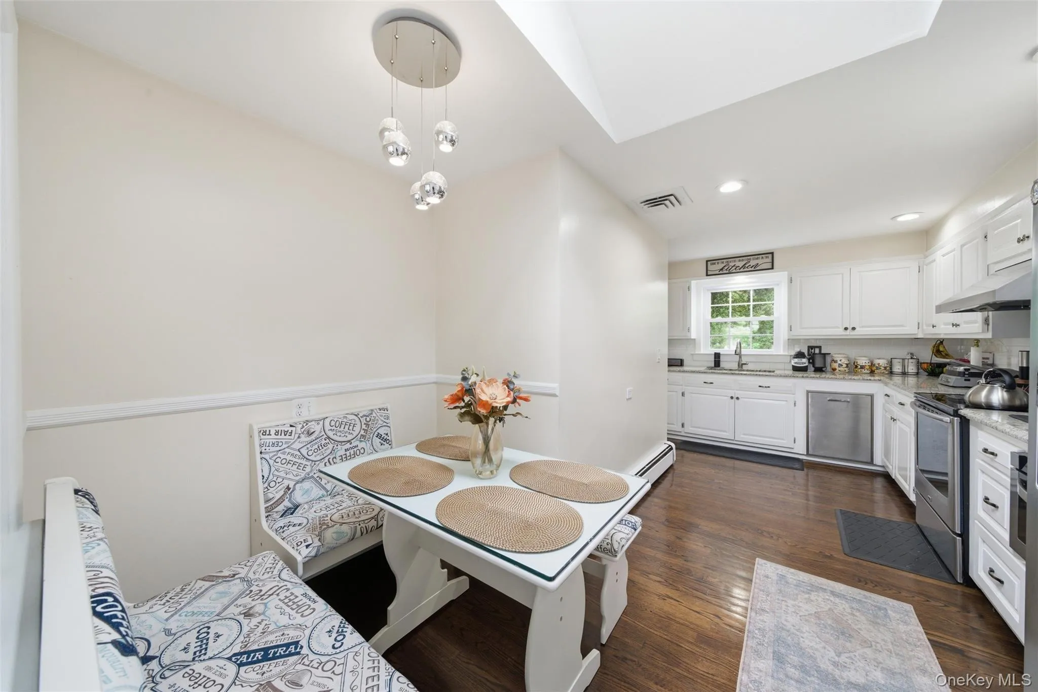 10 Tanyard Lane, Huntington, NY, 4 Bedrooms Bedrooms, 8 Rooms Rooms,2 BathroomsBathrooms,Residential,For Rent,Tanyard,0,1003962 10 Tanyard Lane, Huntington, NY, 4 Bedrooms Bedrooms, 8 Rooms Rooms,2 BathroomsBathrooms,Residential,For Rent,Tanyard,0,1003962
