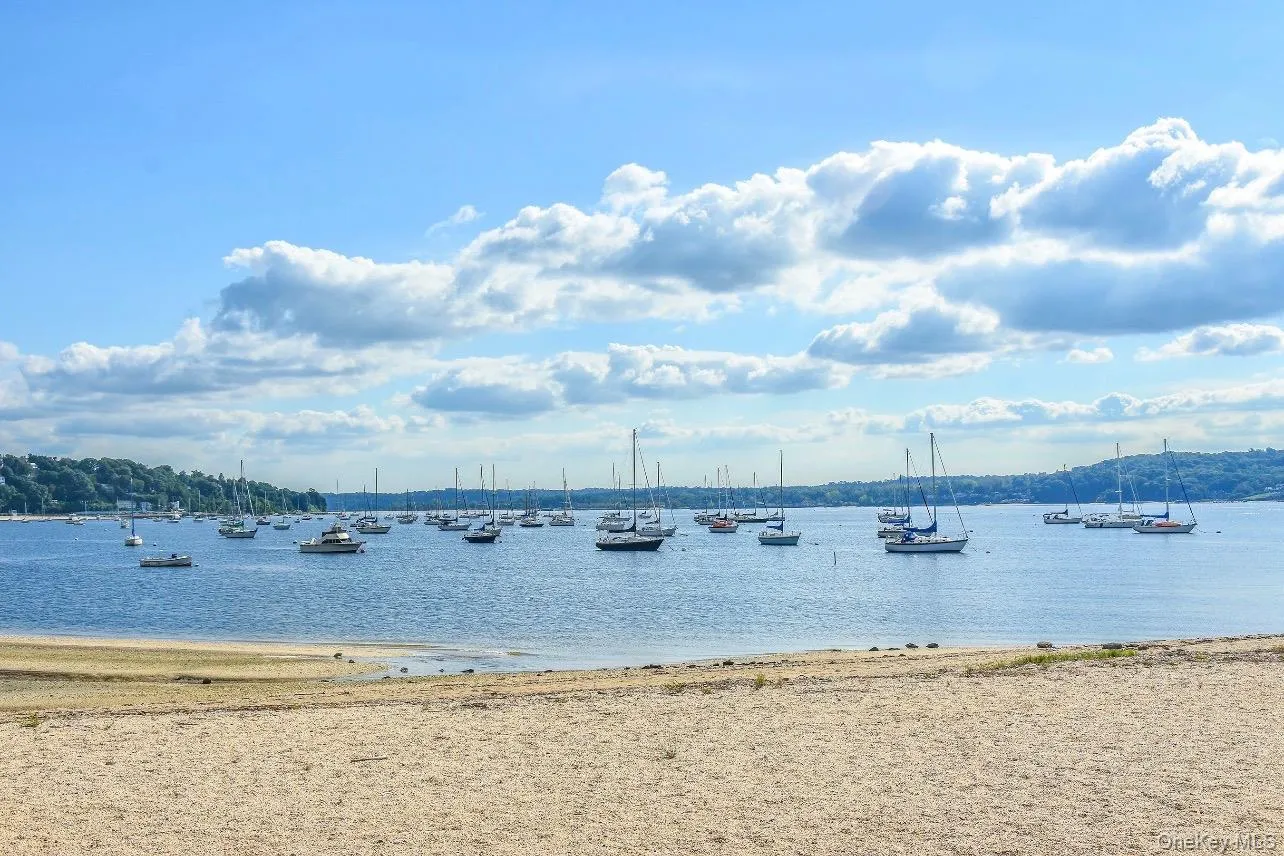 24 Purdue Road, Glen Cove, NY, 4 Bedrooms Bedrooms, 8 Rooms Rooms,1 BathroomBathrooms,Residential,For Rent,Purdue,0,1003965 24 Purdue Road, Glen Cove, NY, 4 Bedrooms Bedrooms, 8 Rooms Rooms,1 BathroomBathrooms,Residential,For Rent,Purdue,0,1003965