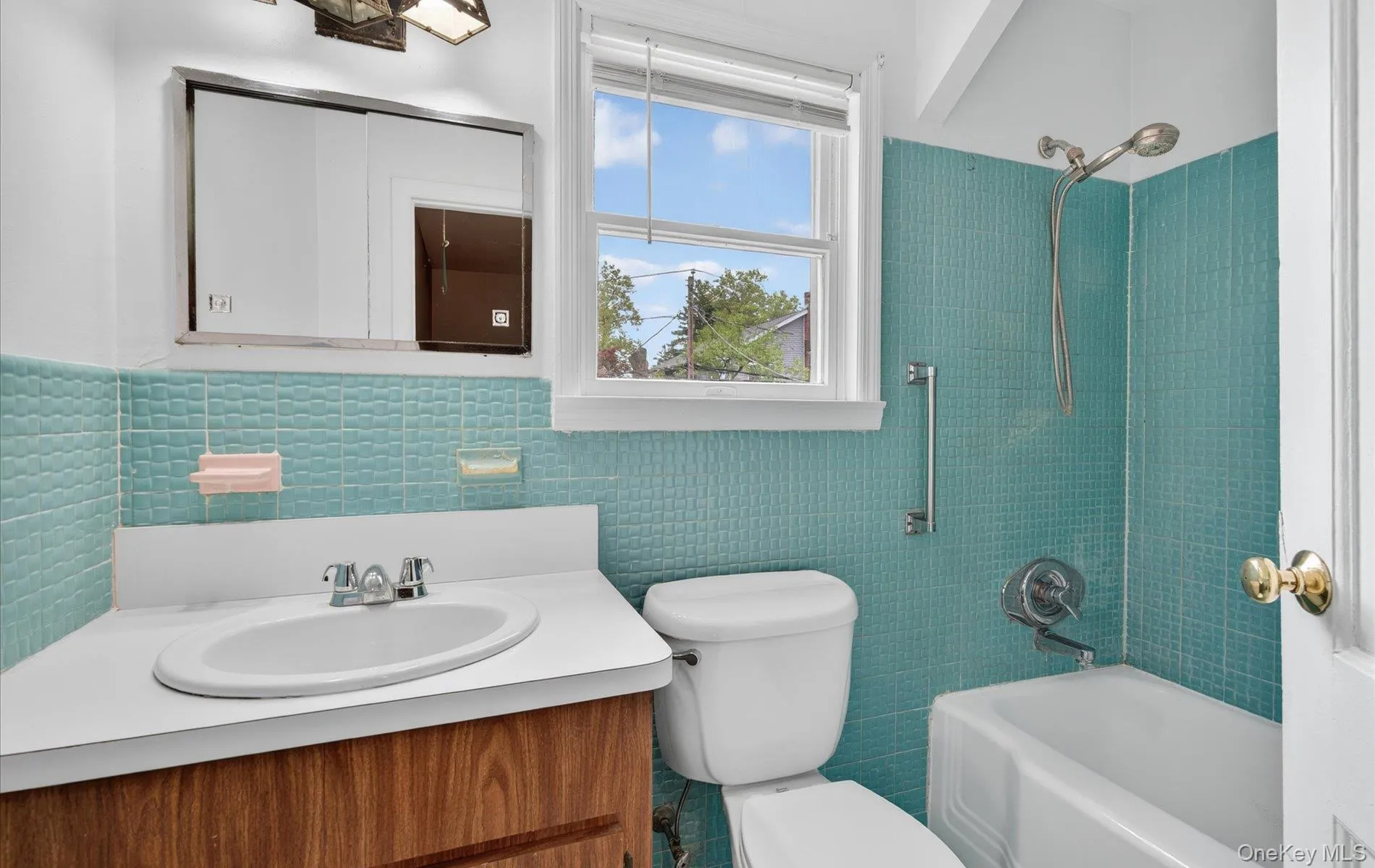 24 Purdue Road, Glen Cove, NY, 4 Bedrooms Bedrooms, 8 Rooms Rooms,1 BathroomBathrooms,Residential,For Rent,Purdue,0,1003965 24 Purdue Road, Glen Cove, NY, 4 Bedrooms Bedrooms, 8 Rooms Rooms,1 BathroomBathrooms,Residential,For Rent,Purdue,0,1003965