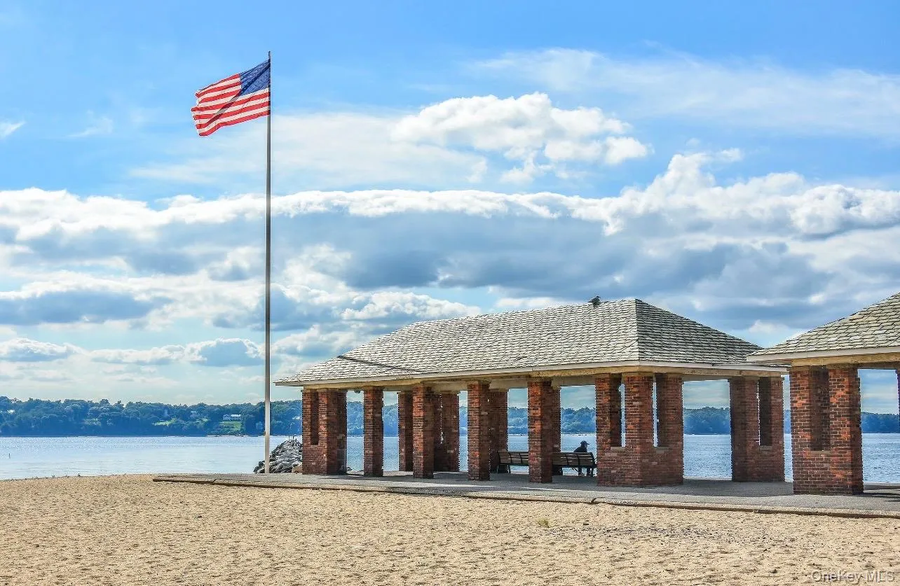 Private Glen Cove resident beach at Morgans Park Private Glen Cove resident beach at Morgans Park